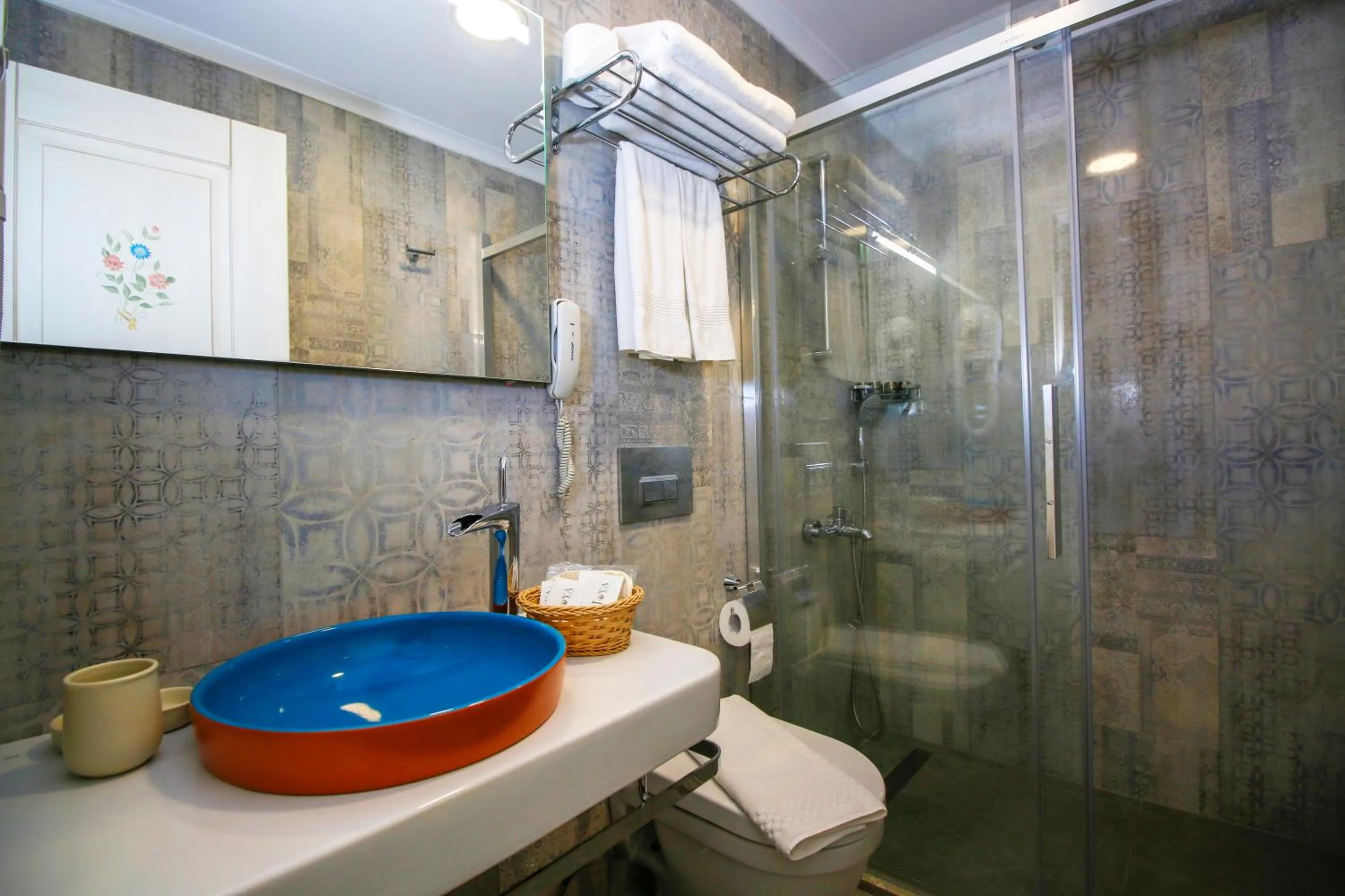 Shower in Joya Del Mar Hotel