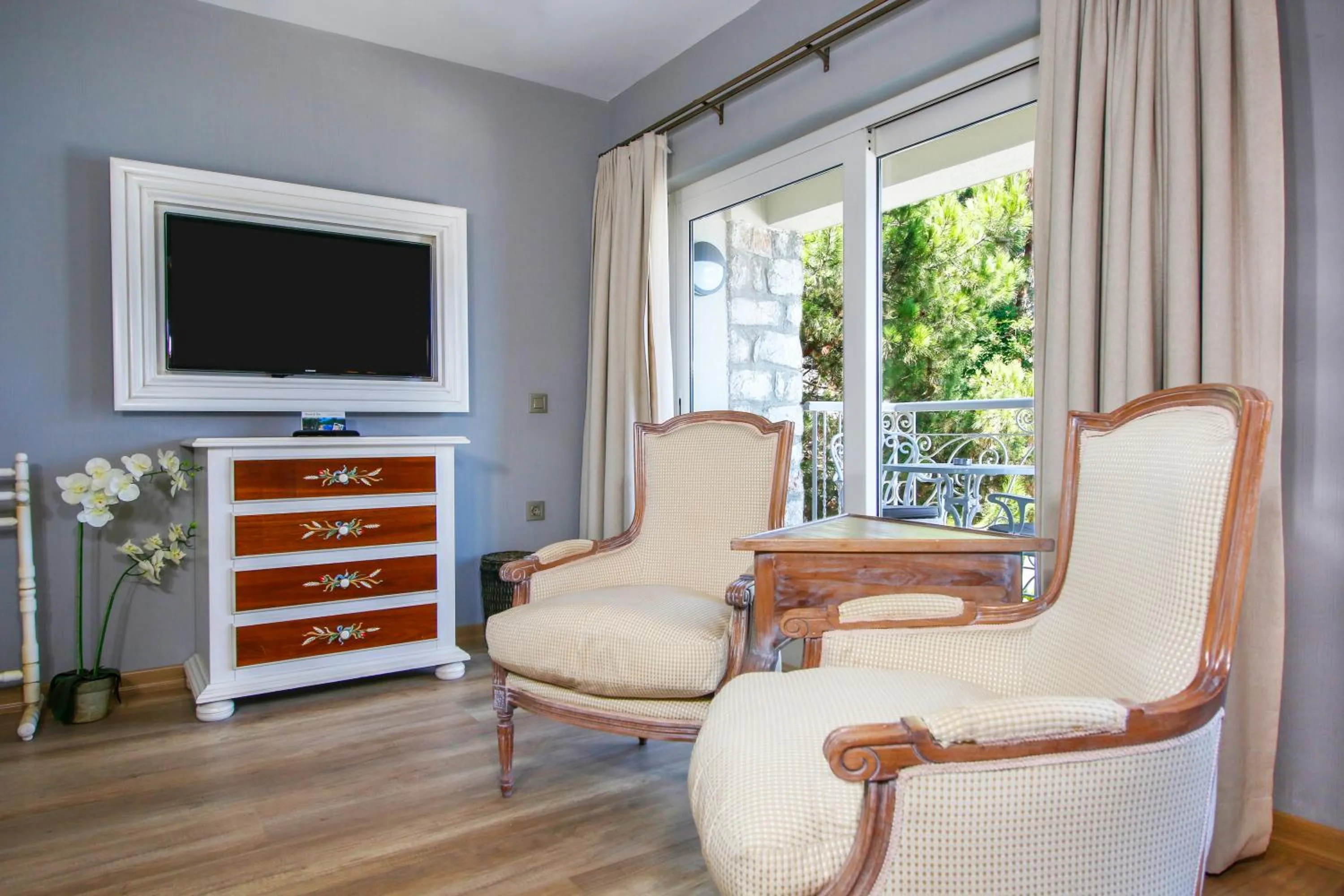 Seating area in Joya Del Mar Hotel