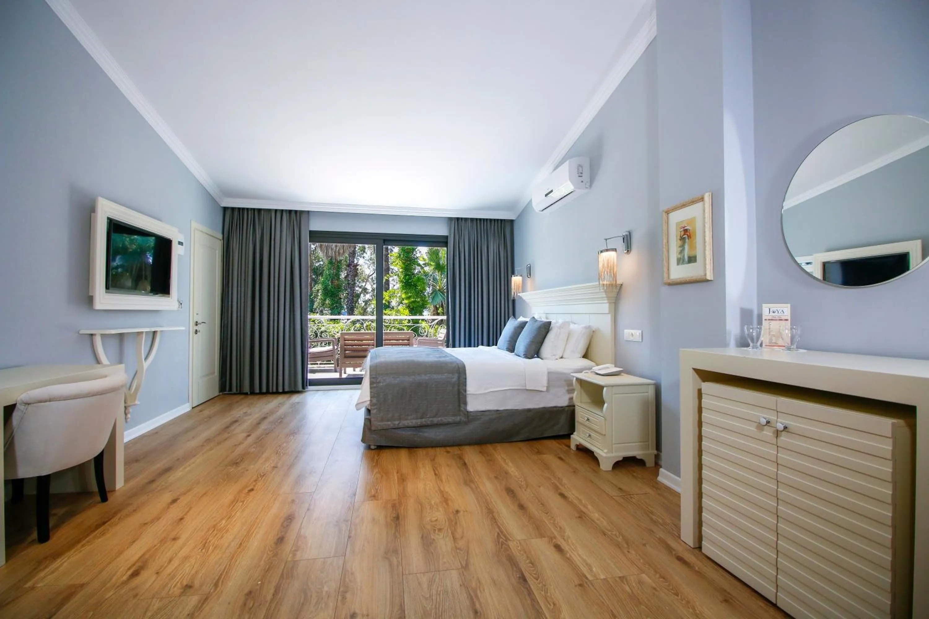 Bedroom, Bed in Joya Del Mar Hotel