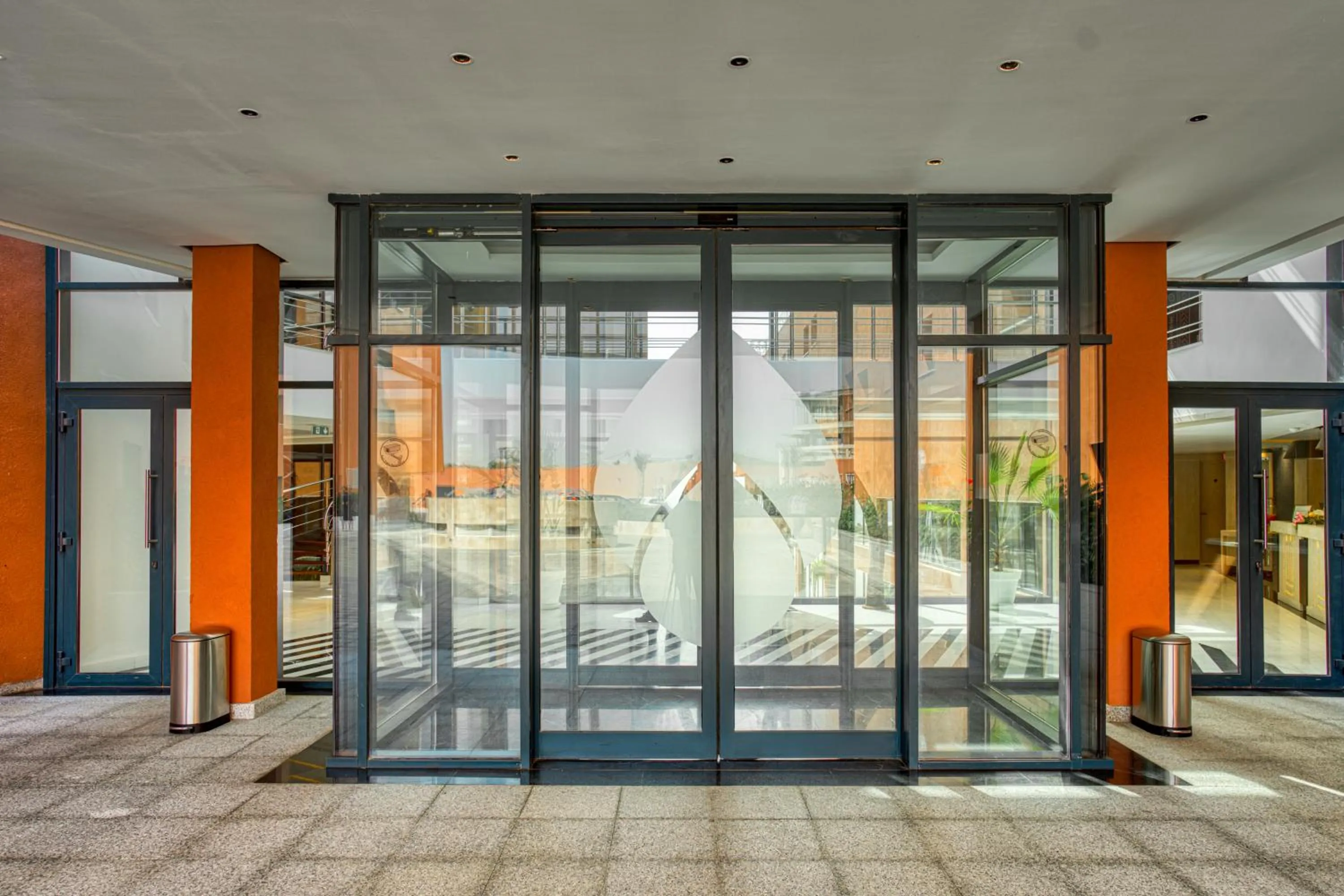 Facade/entrance in Azalaï Hôtel Dakar