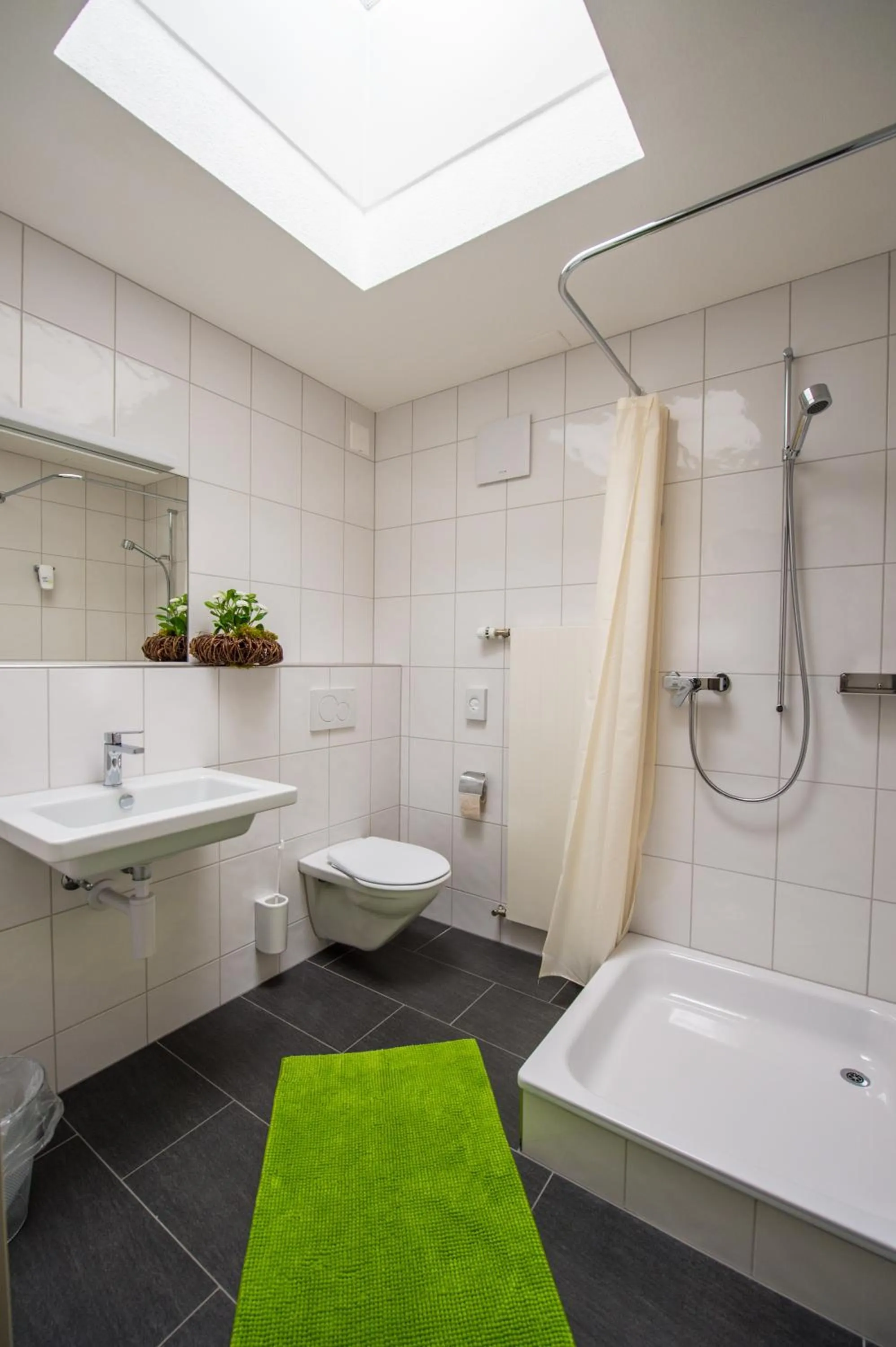 Bathroom in Jugendherberge Romanshorn
