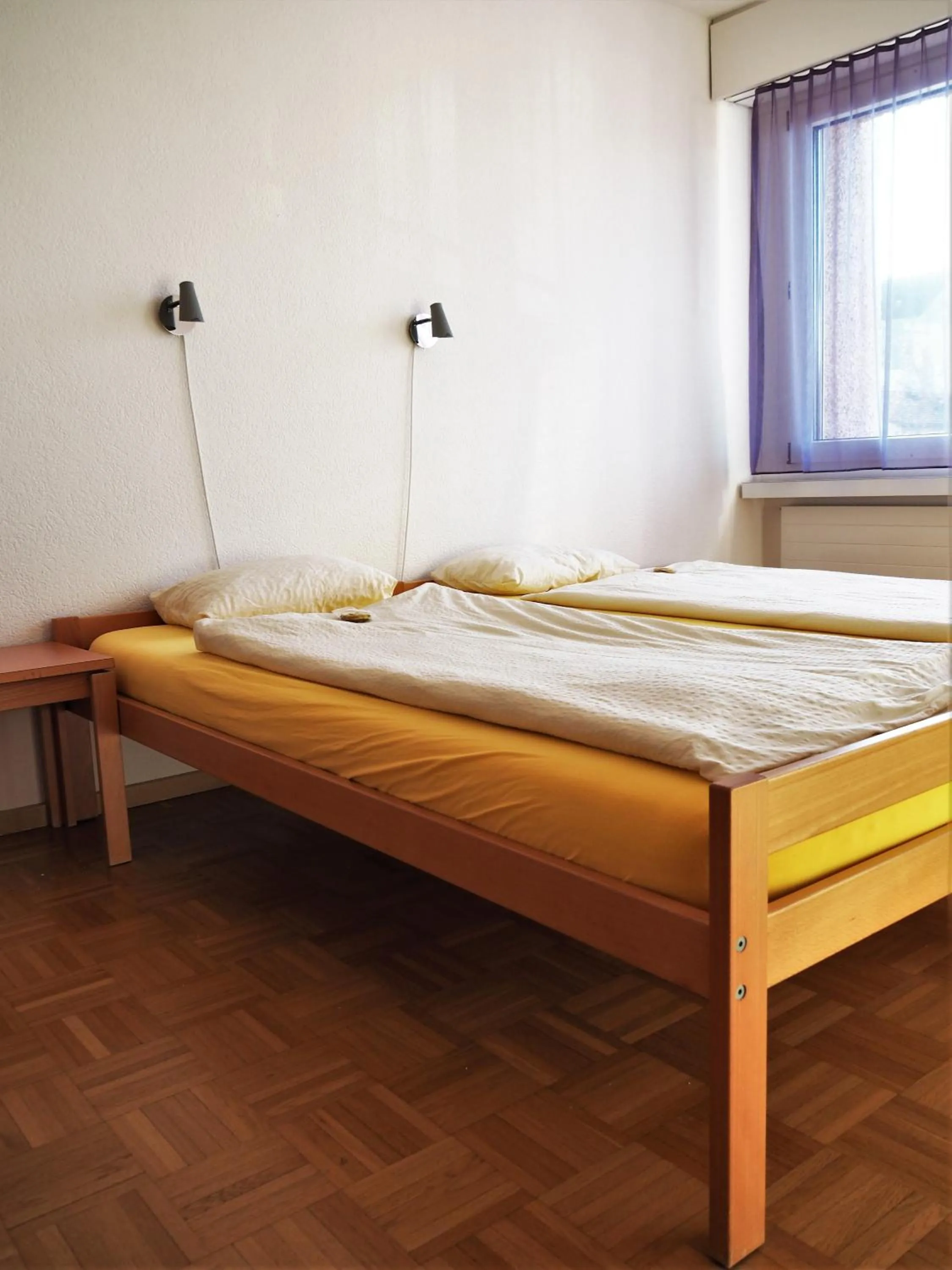 Bed in Jugendherberge Romanshorn