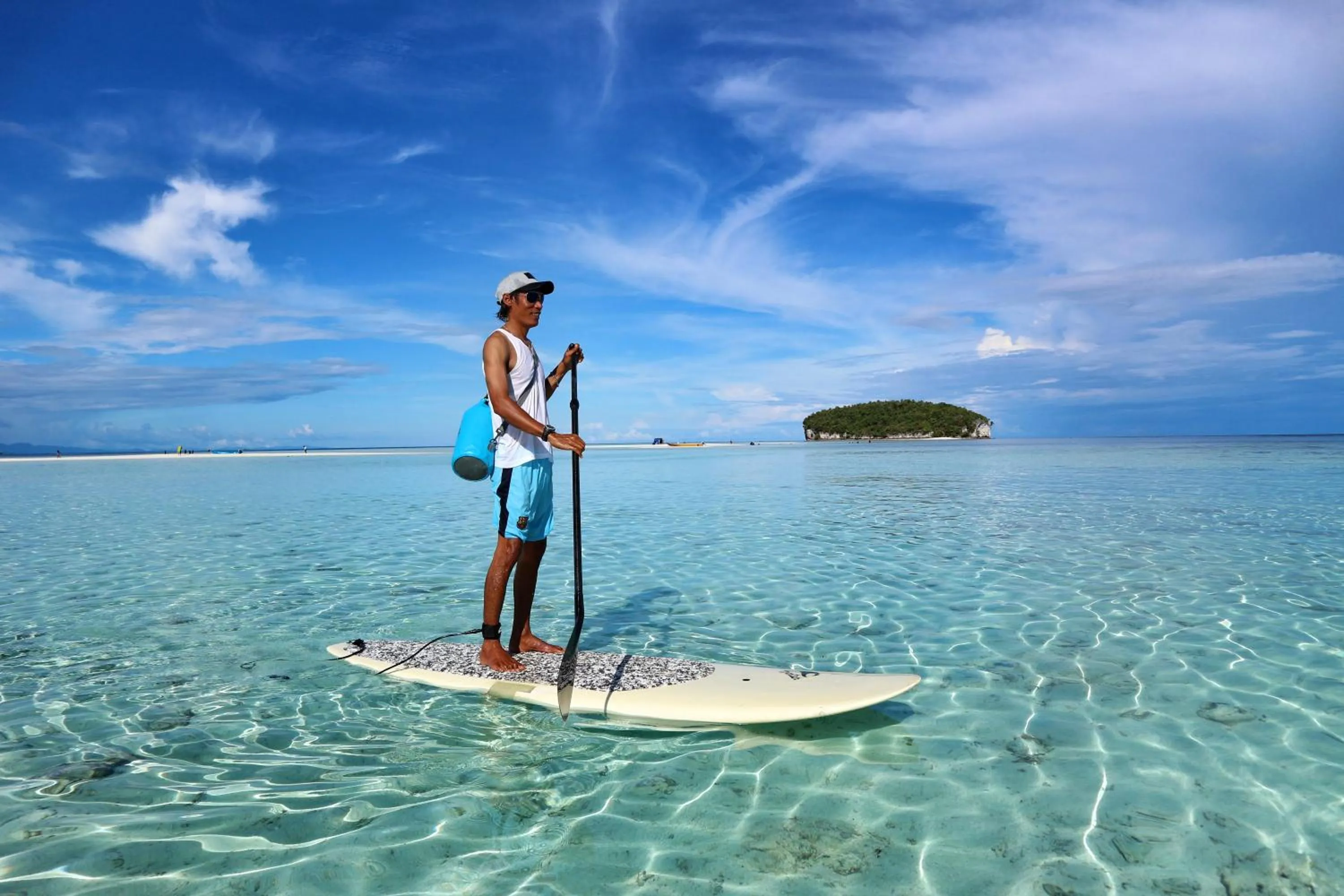 Canoeing in Hamueco Dive Resort Raja Ampat