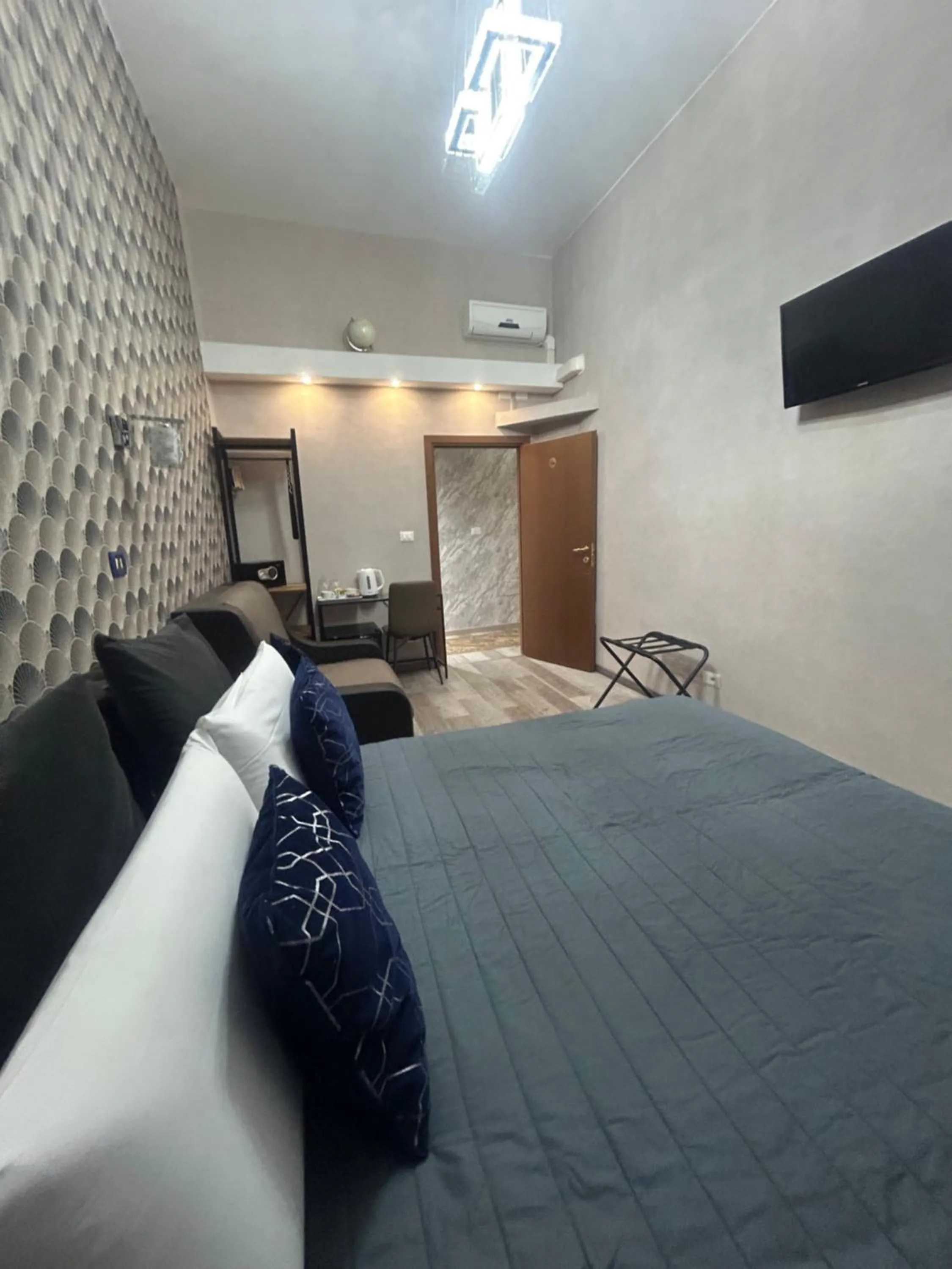 Communal lounge/ TV room, Bed in Vanella Rome Domus