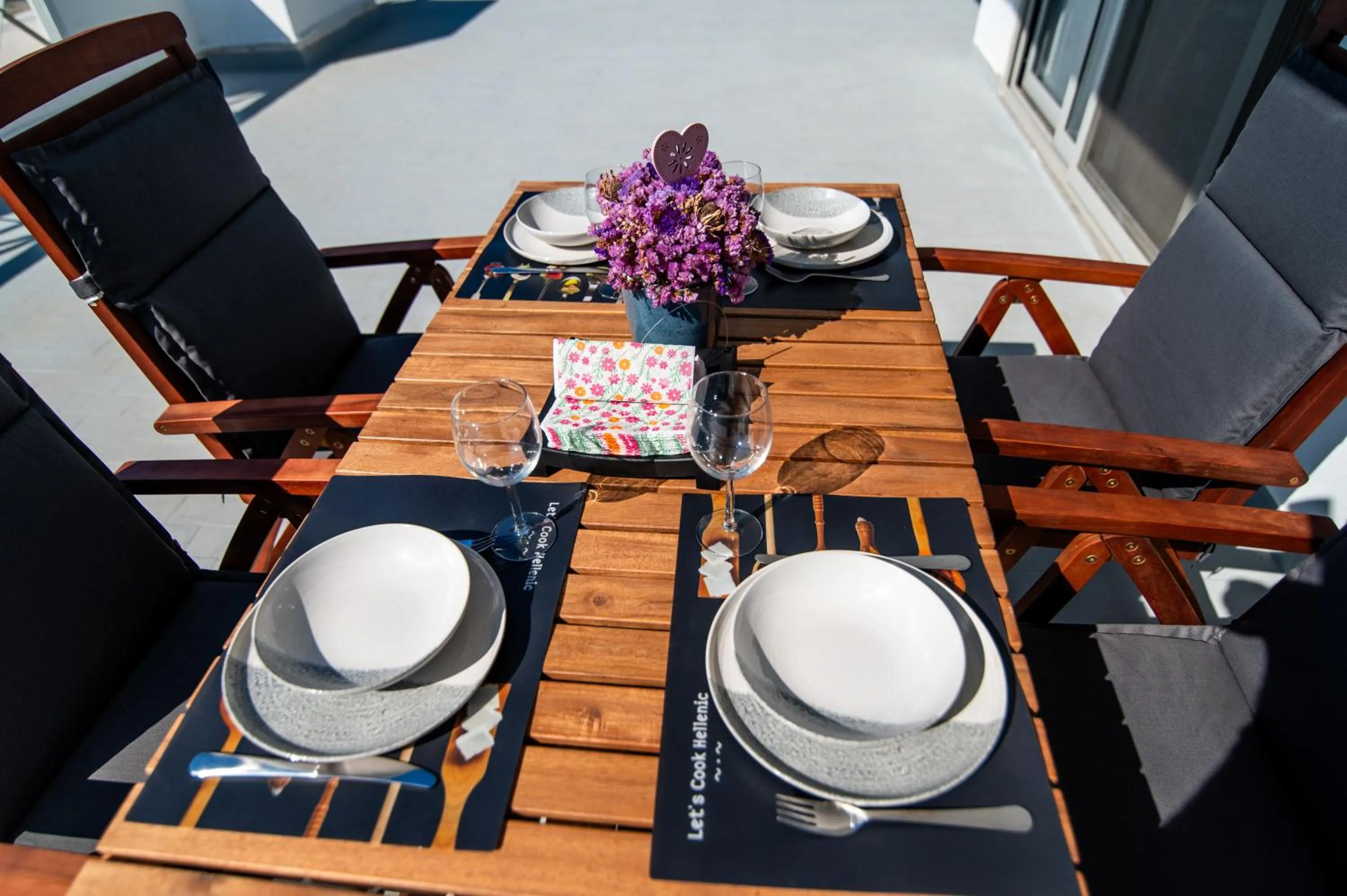 Dining area in Jasmine Hotel Apartments