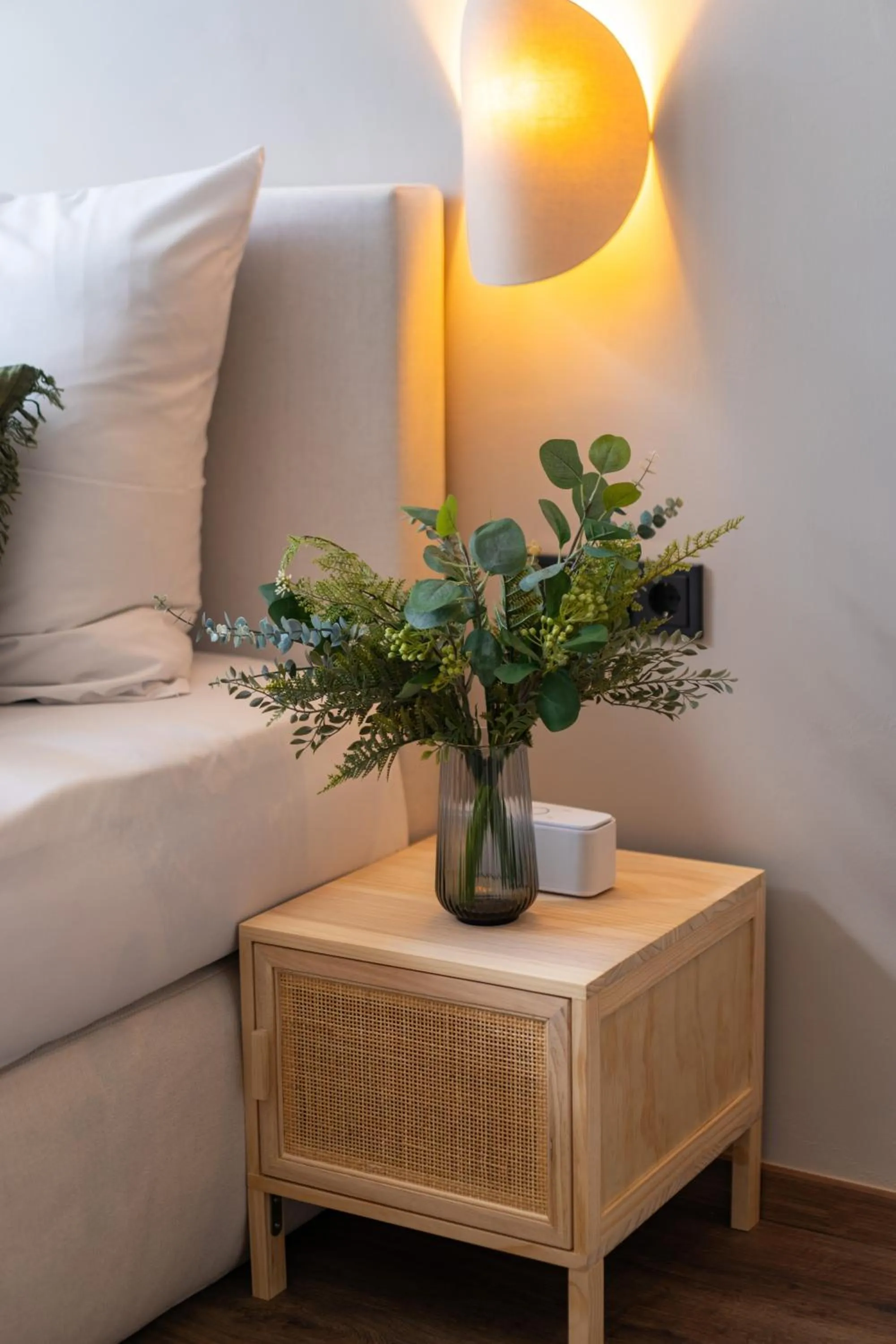 Photo of the whole room, Bed in The Charming by Curt Suites