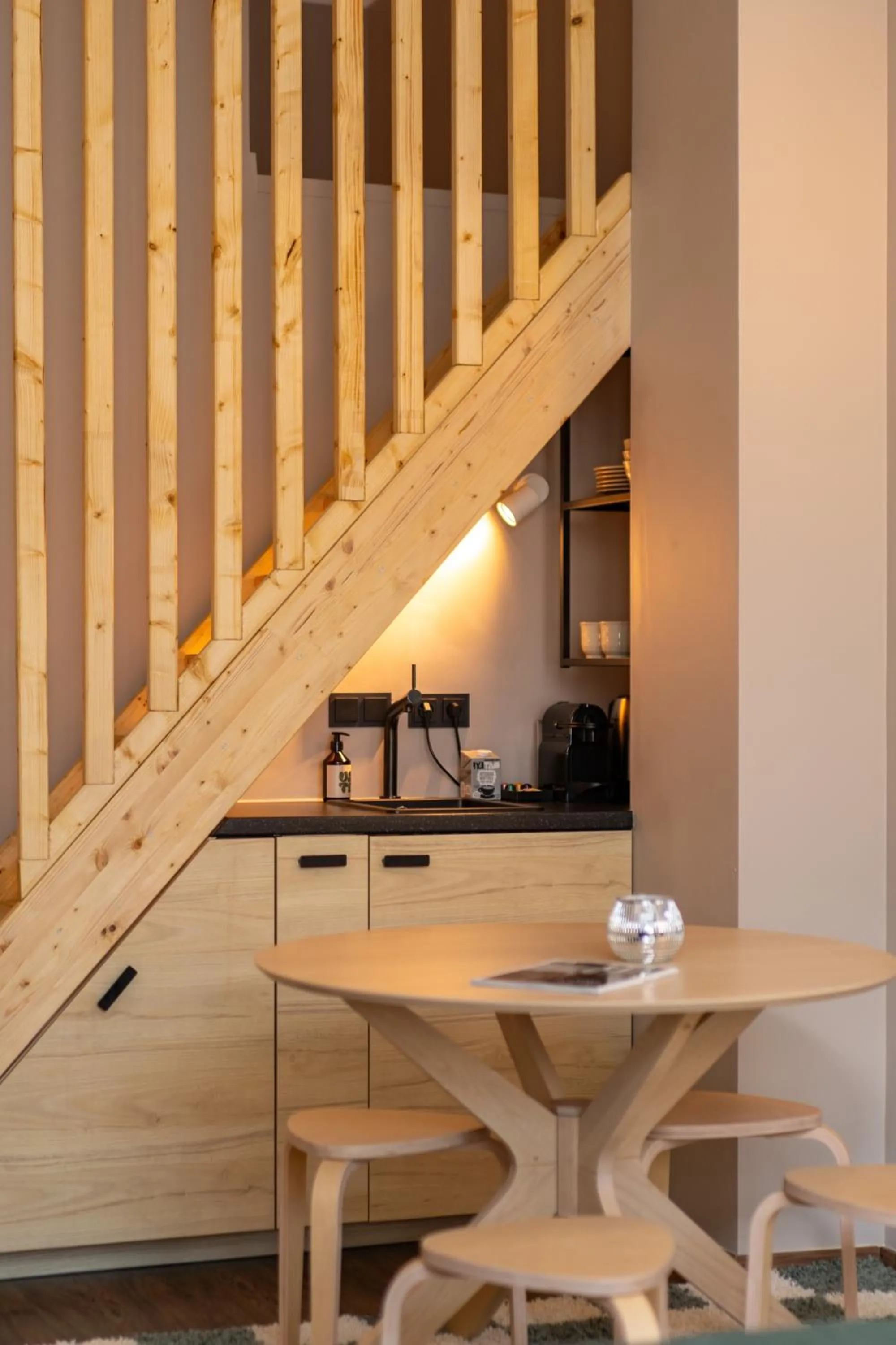 Kitchen or kitchenette in The Charming by Curt Suites