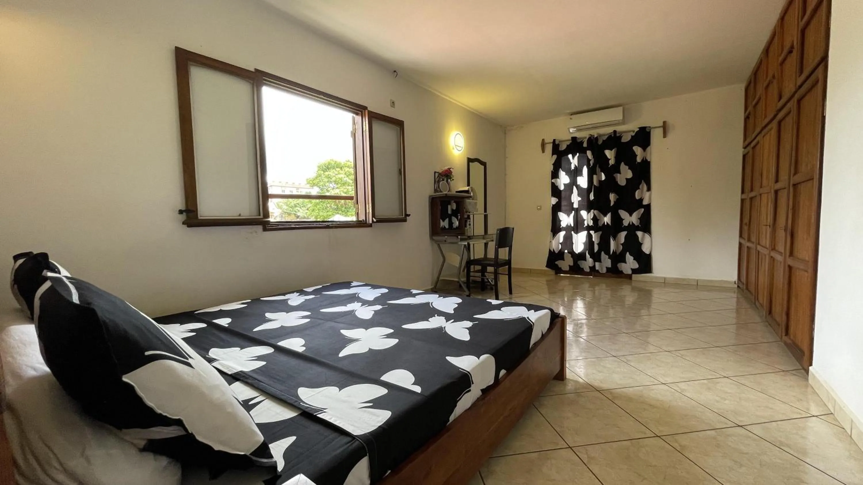 Bed in La Belle Aventure