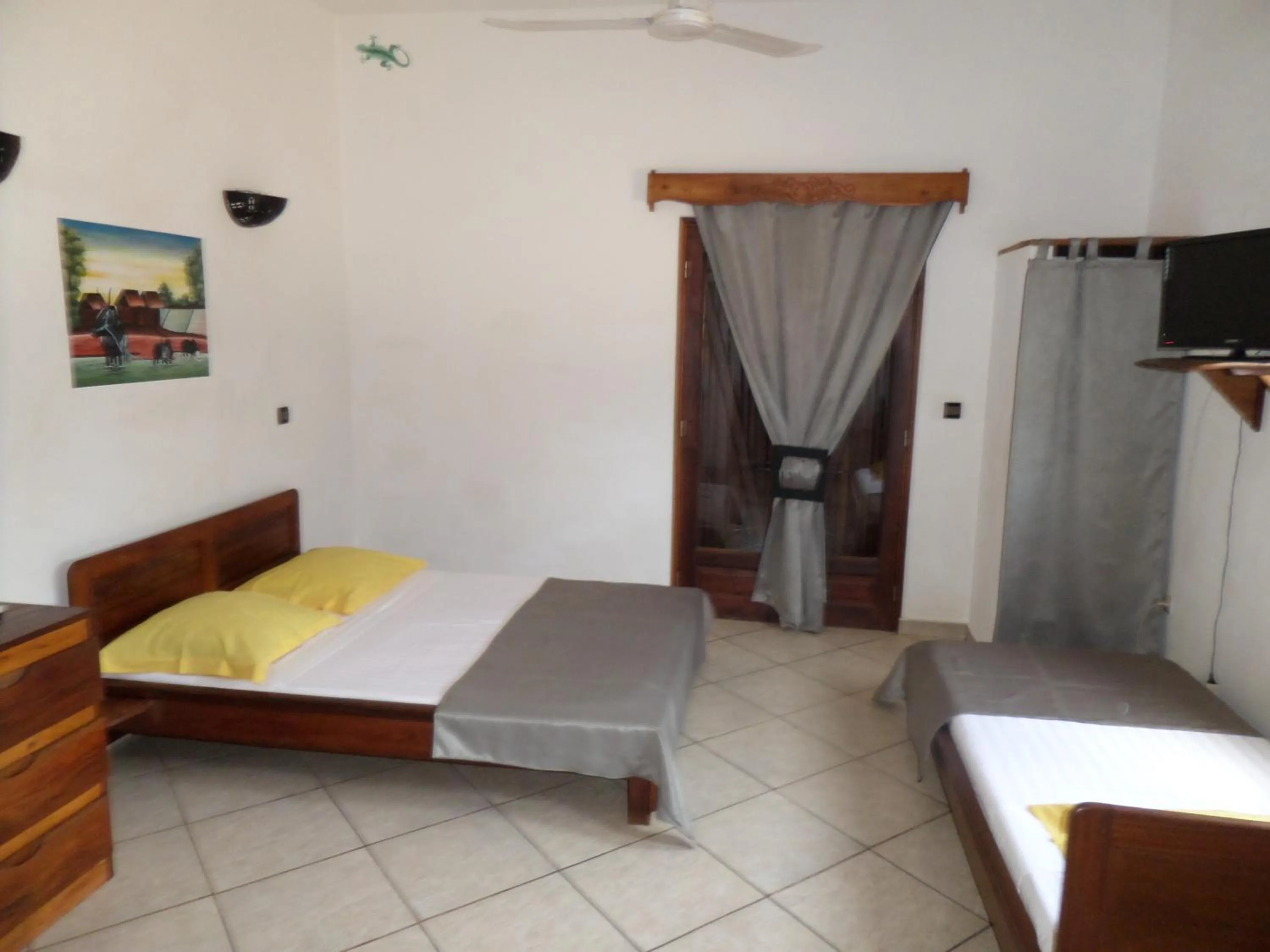Bed in La Belle Aventure