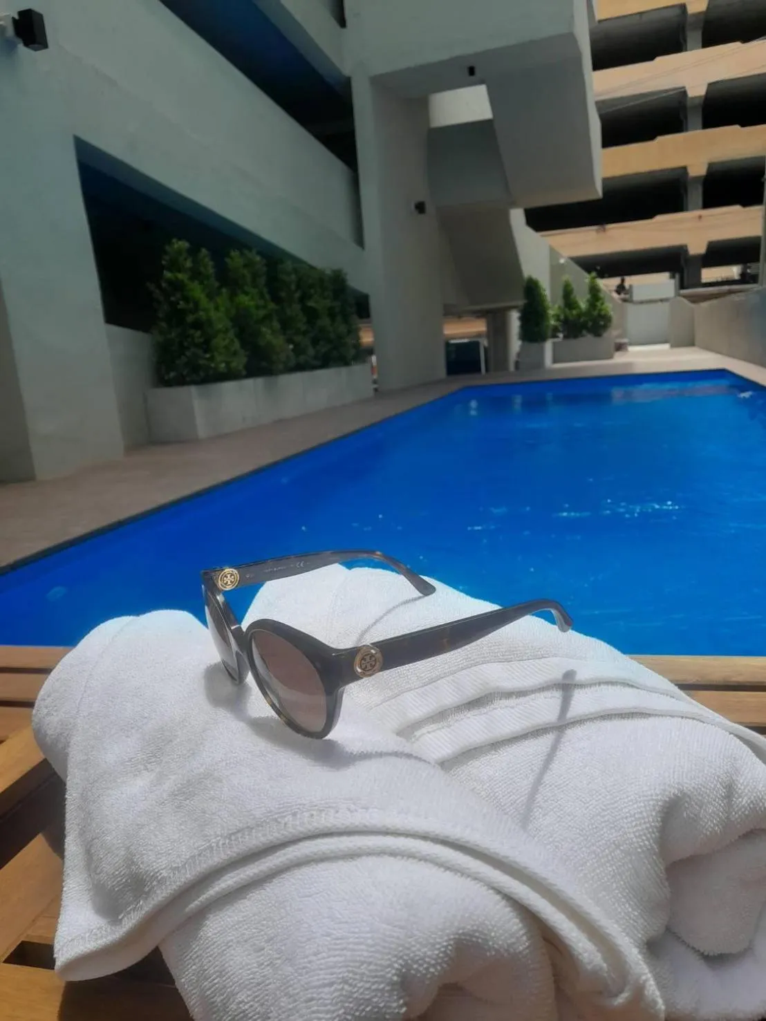 Pool view in Thomson Hotel Huamark