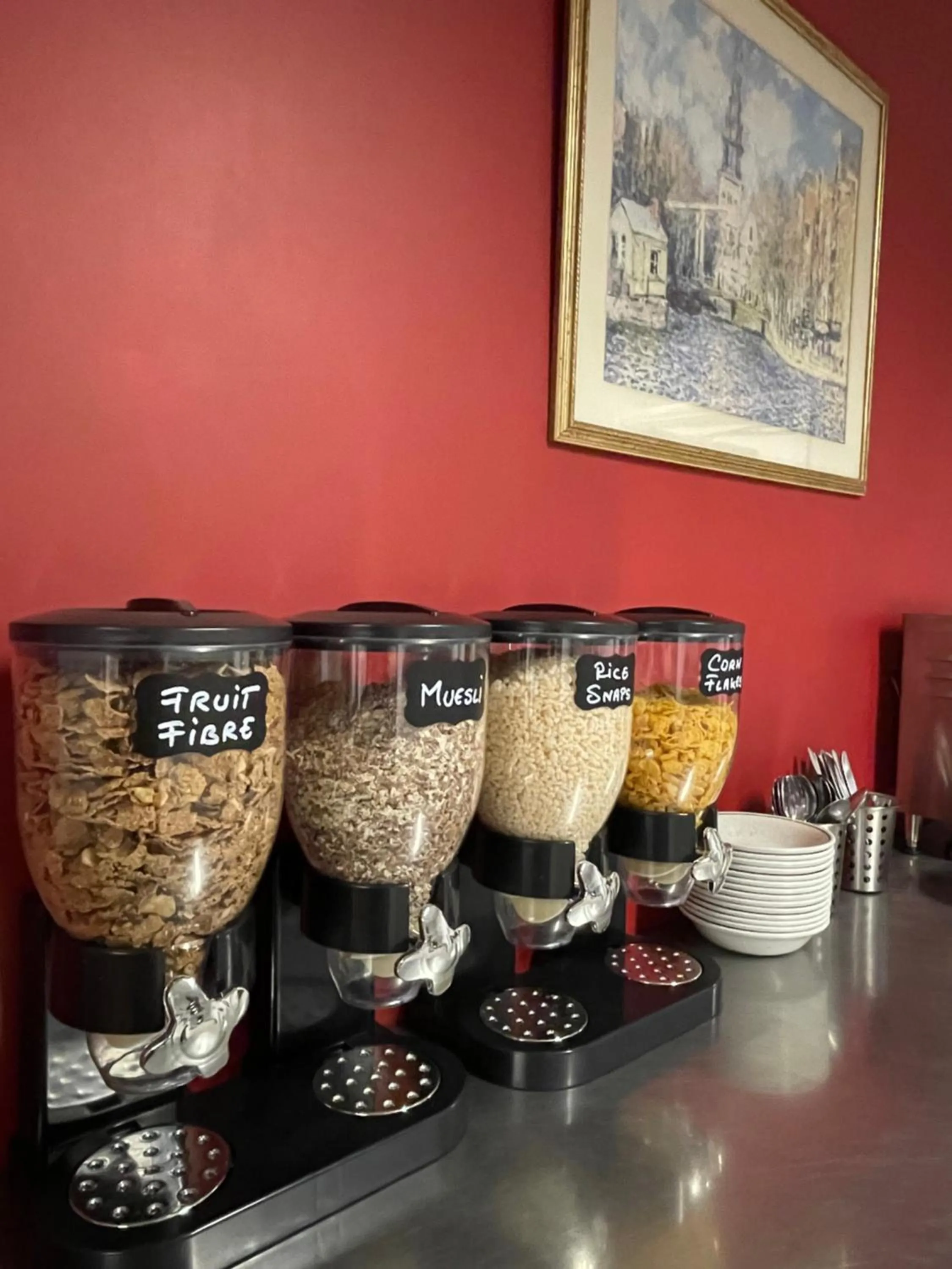 Food and drinks in Palm Court B&B