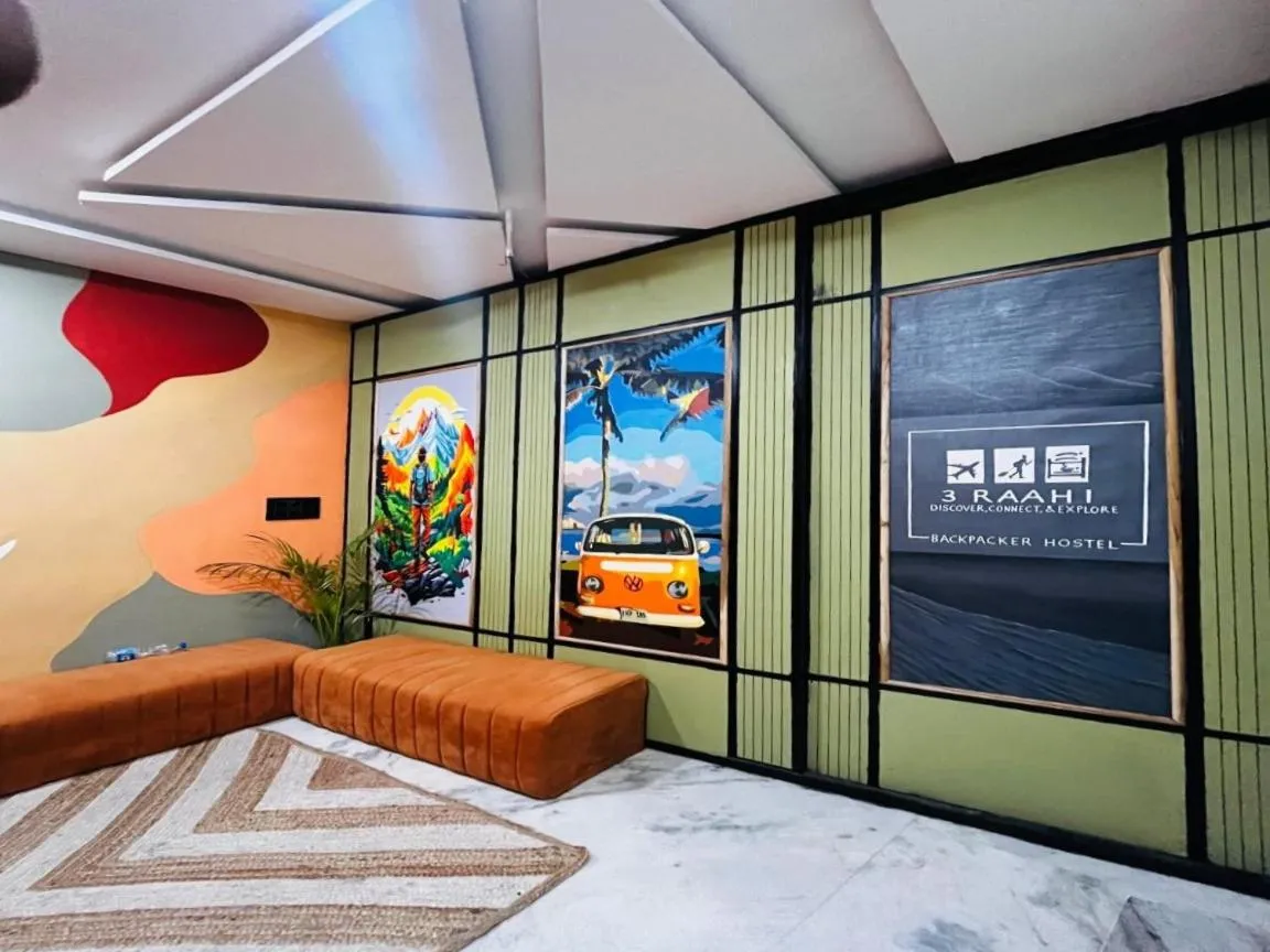 Communal lounge/ TV room, Bed in 3 Raahi Udaipur