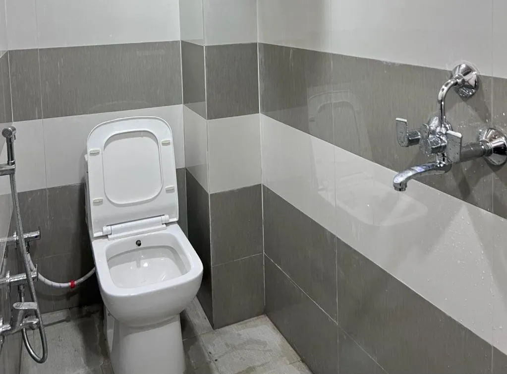 Toilet in 3 Raahi Udaipur