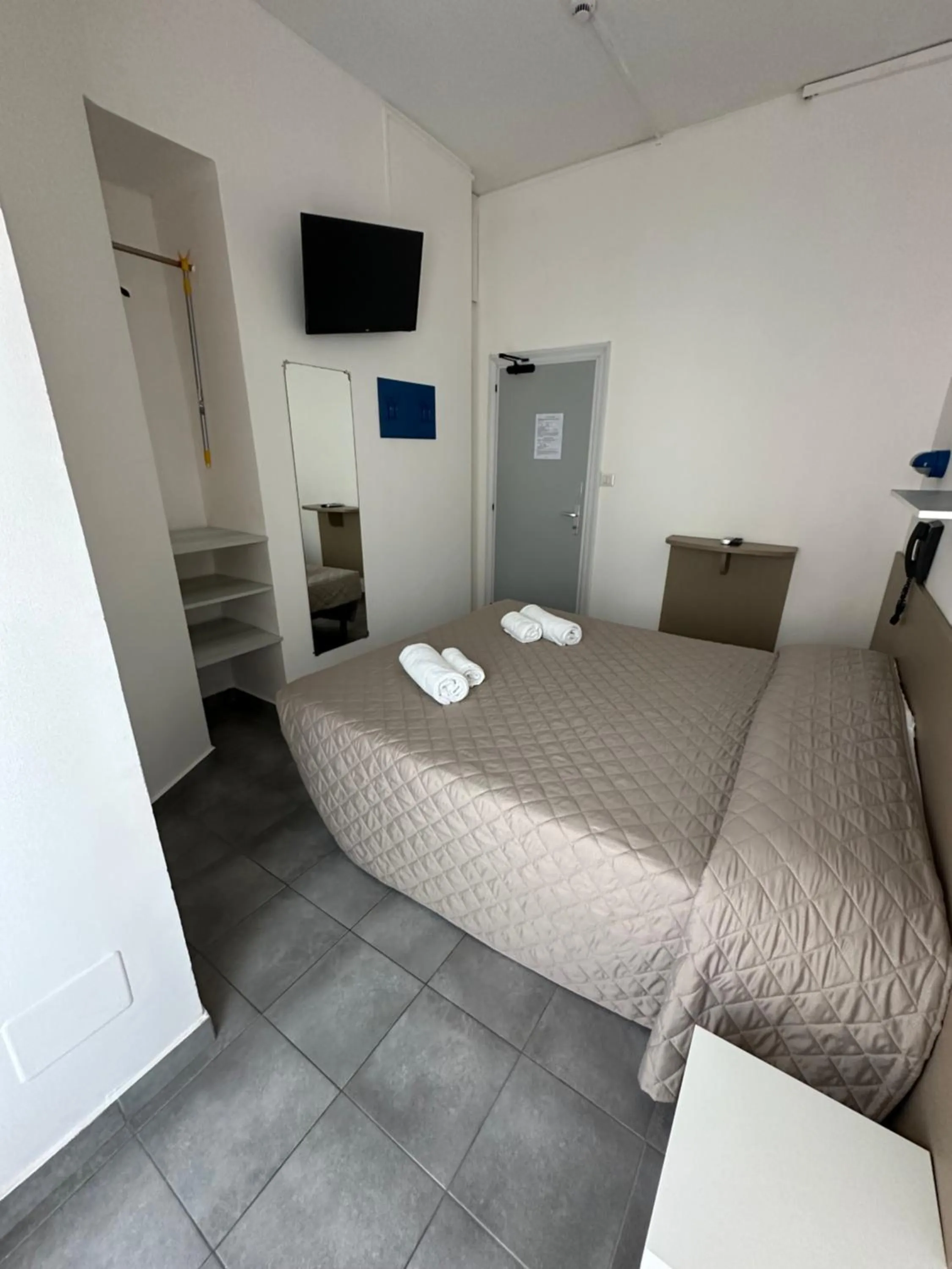 Bedroom in Hotel Austria