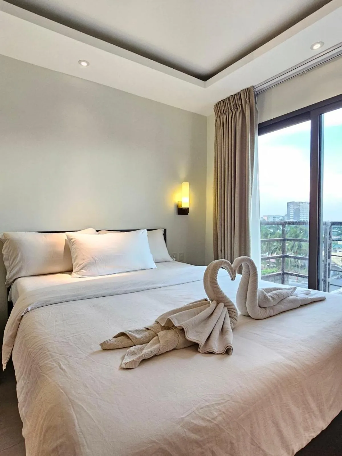 Photo of the whole room, Bed in Valentino's Hotel