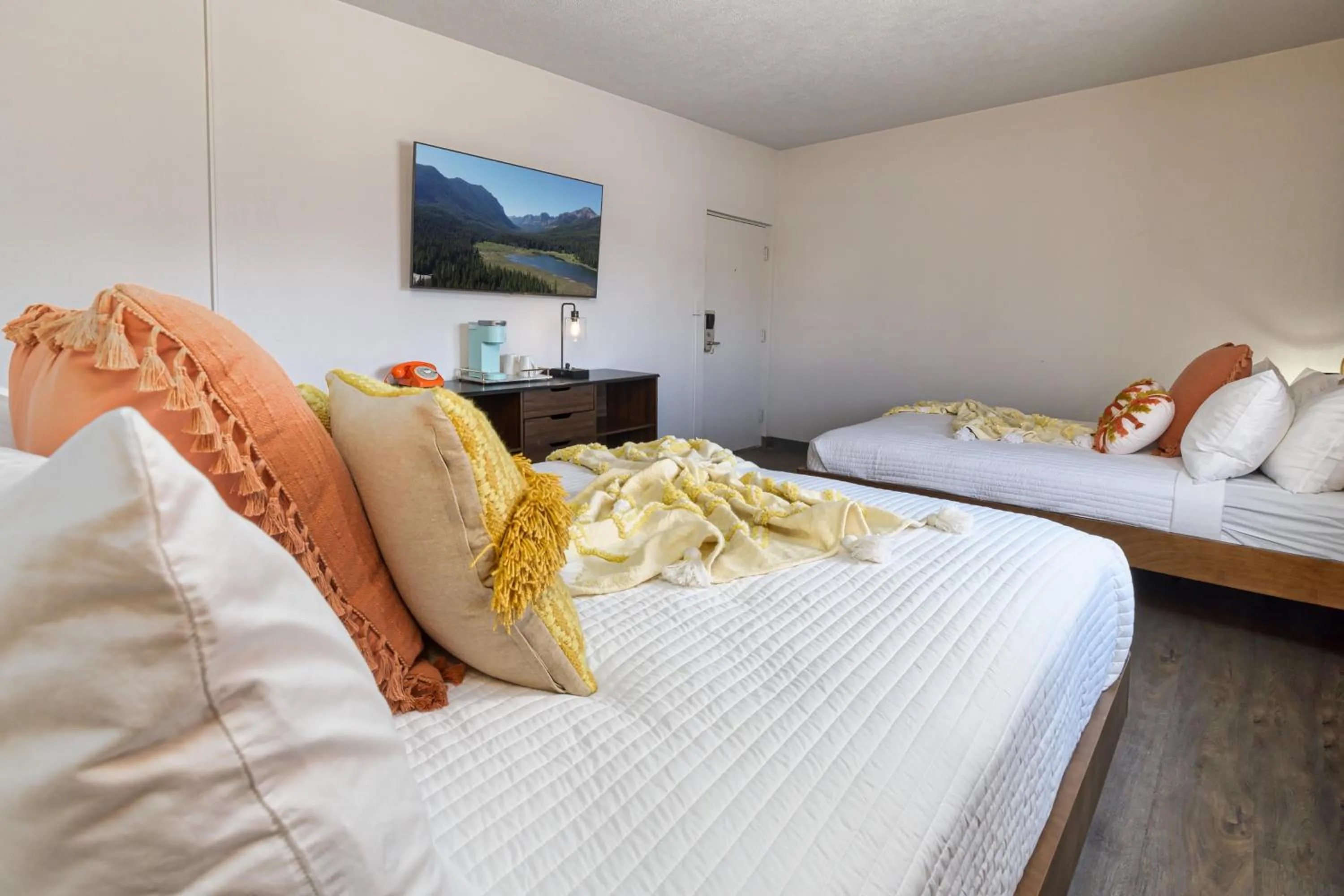 Photo of the whole room in Bel Aire Motel