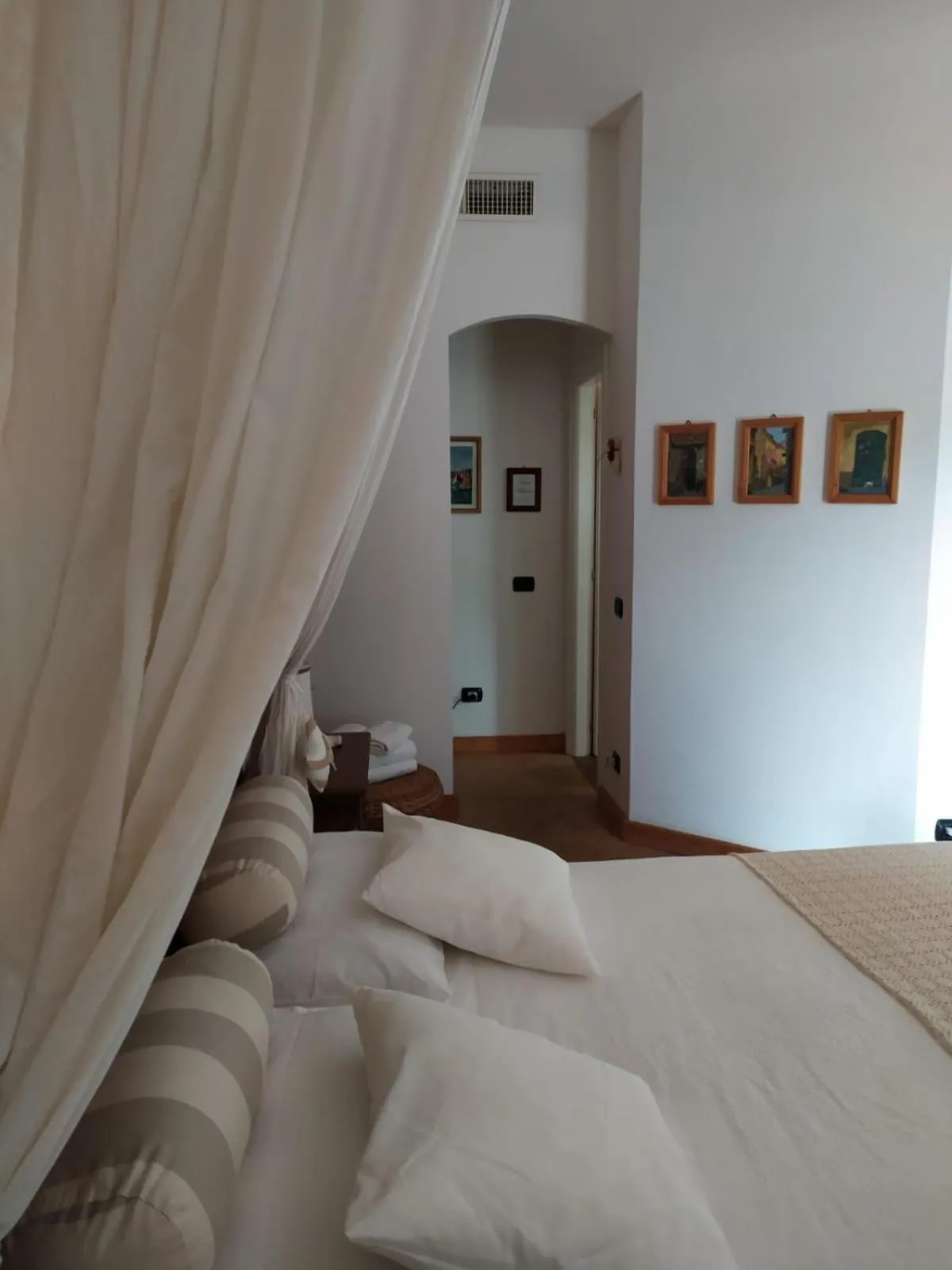 Bed in Bed & Breakfast Lujocanda