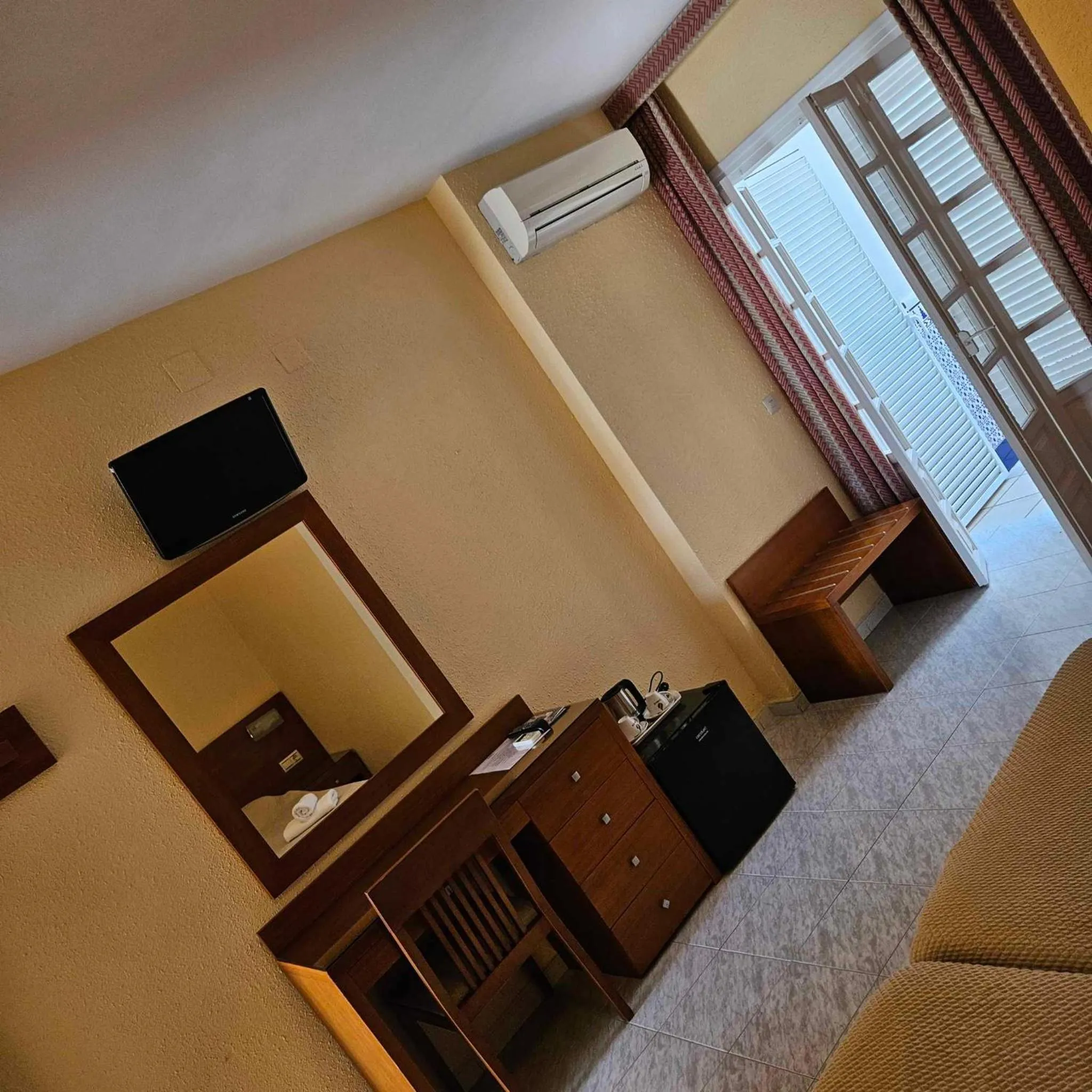 Marazul By Fitzgeralds