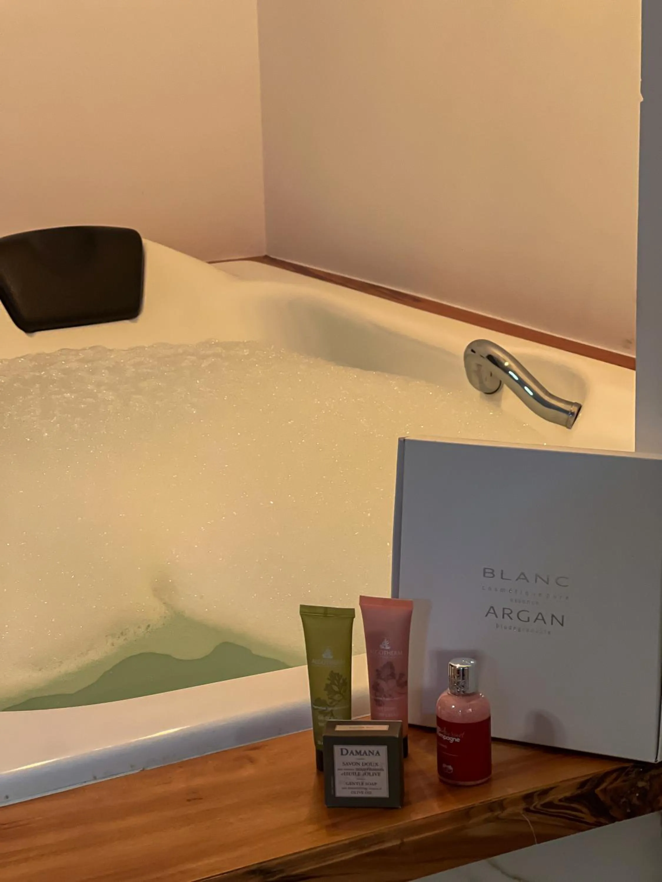 Hot Tub in La Vita Pousada de Charme