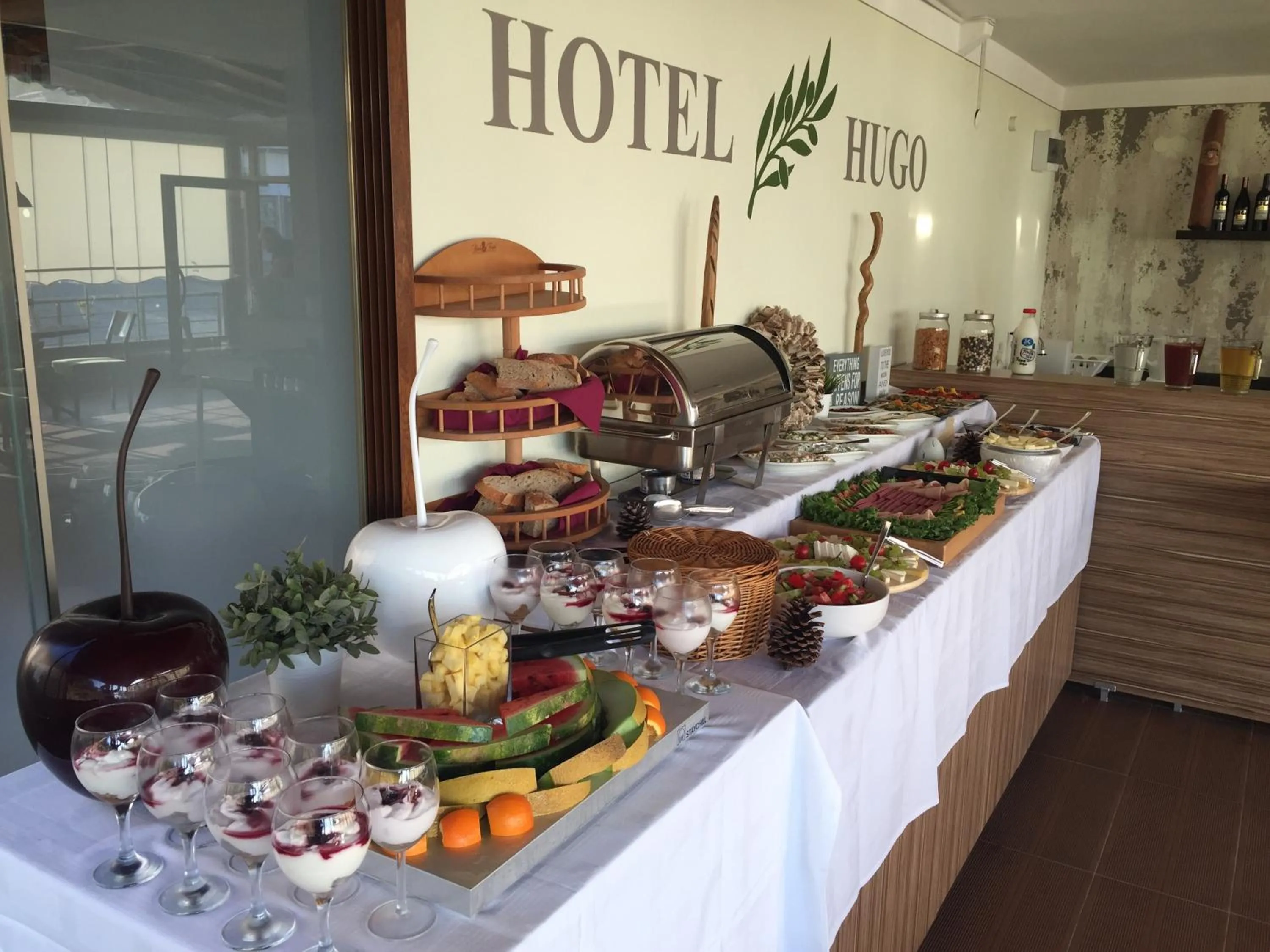 Buffet breakfast in Hotel Hugo