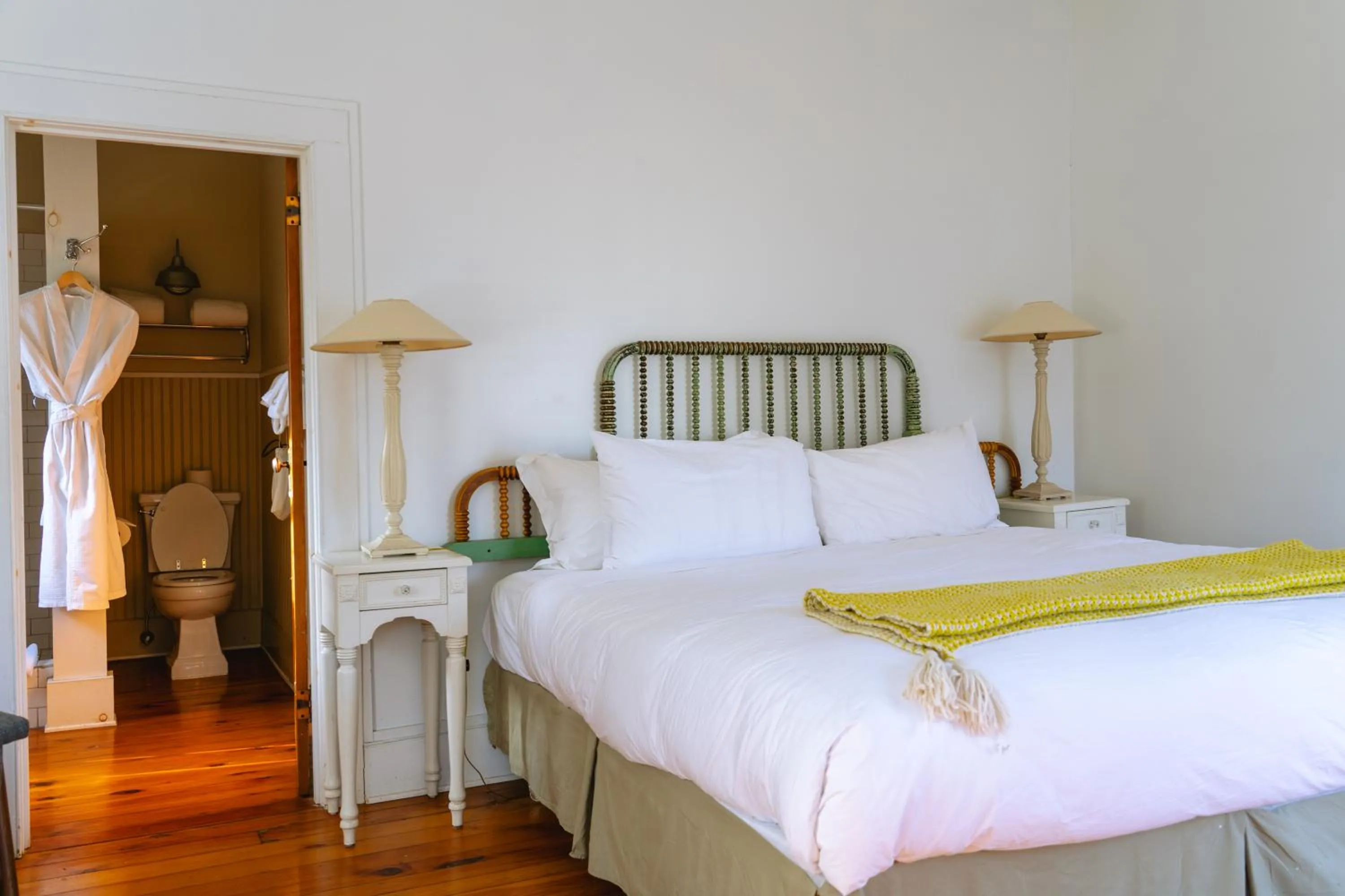 Bed in The North Branch Inn