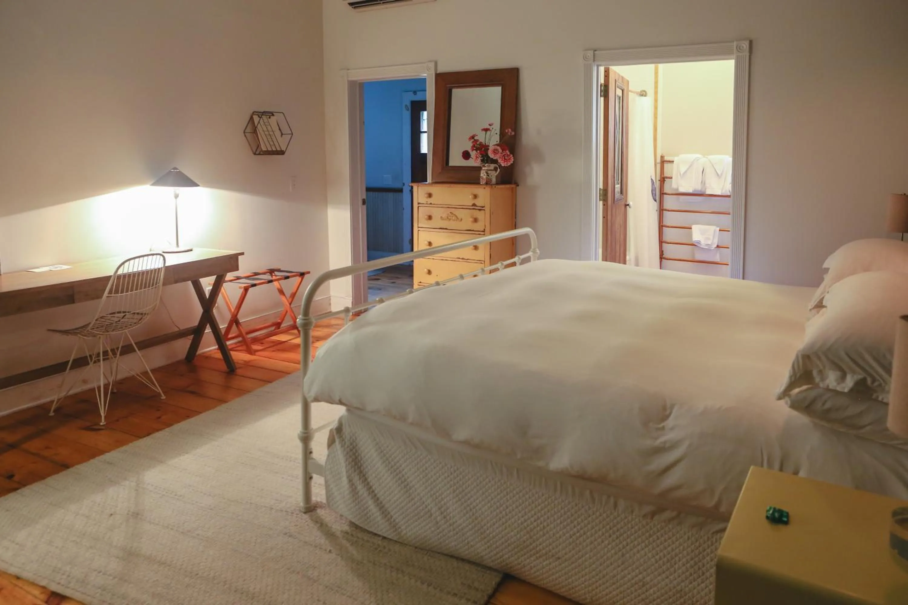 Bed in The North Branch Inn