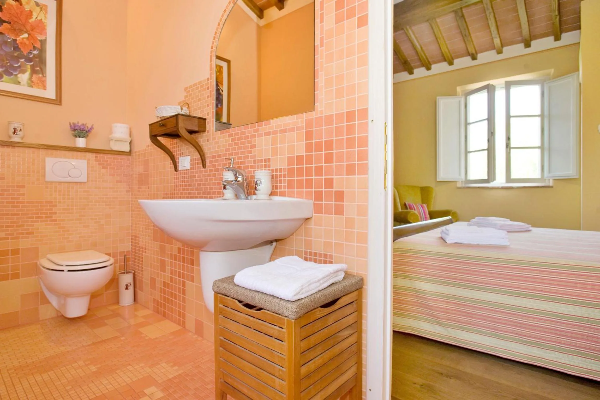 Bathroom, Bed in Villa Gourmet