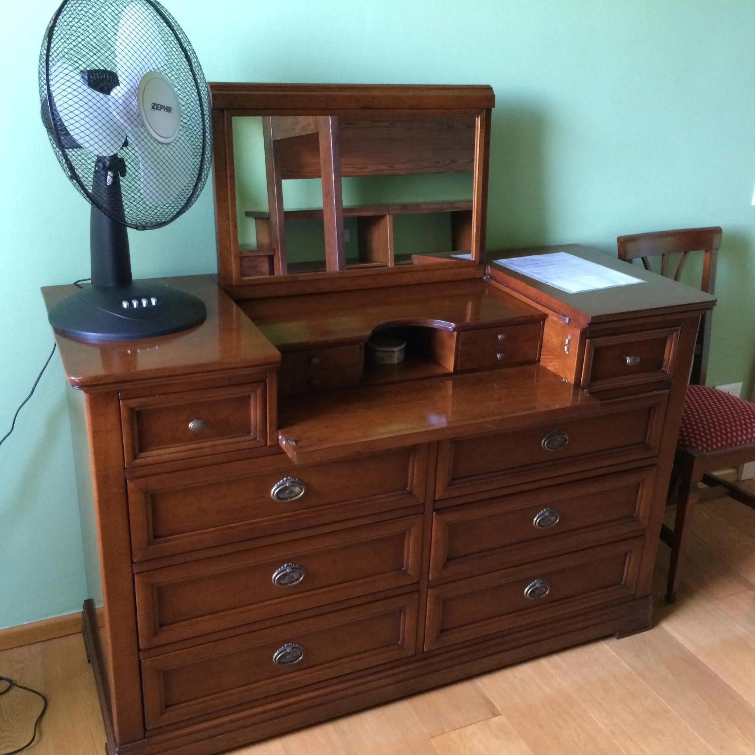 Decorative detail in Villa Gourmet