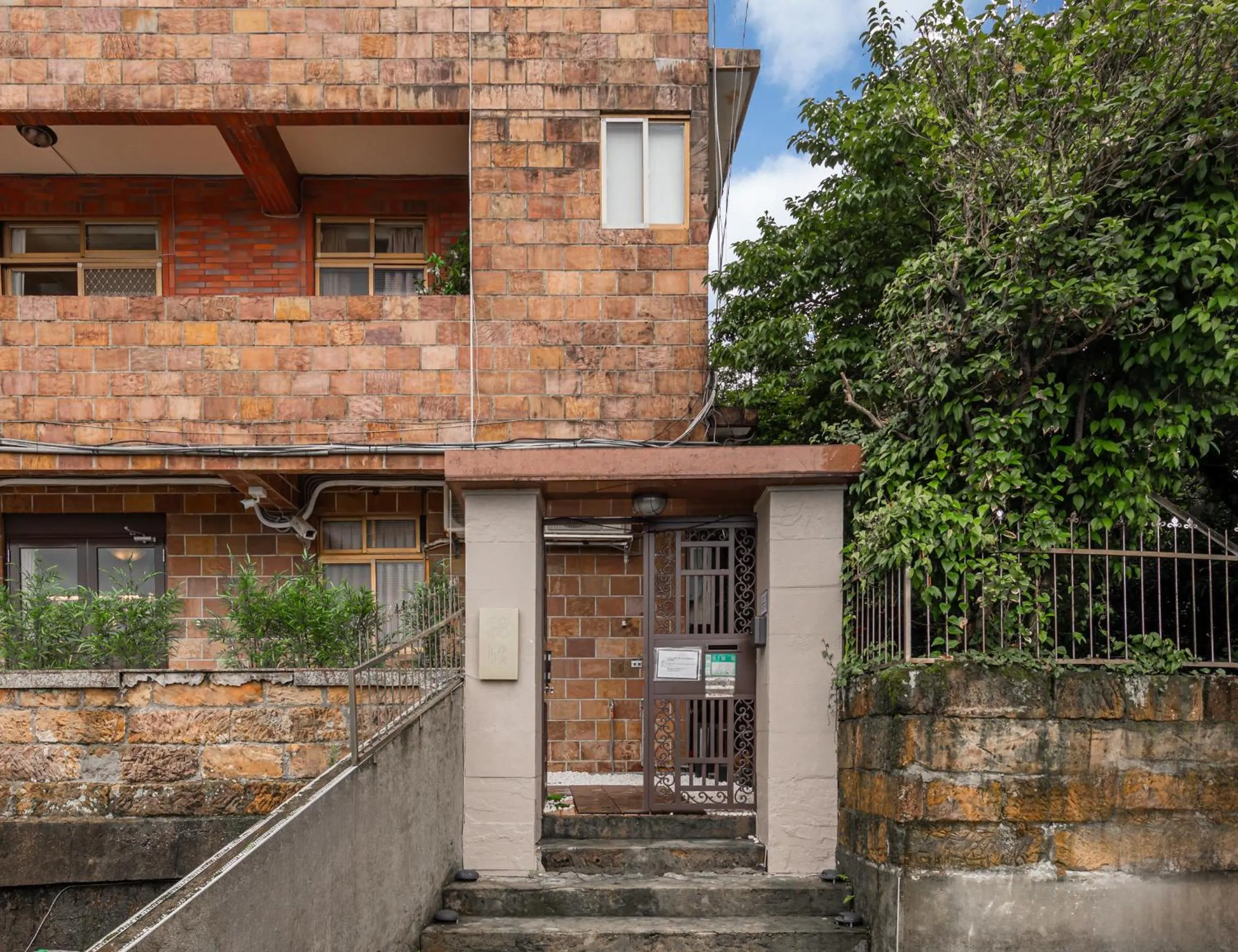 Property building in Jiufen Nostalgic Inn