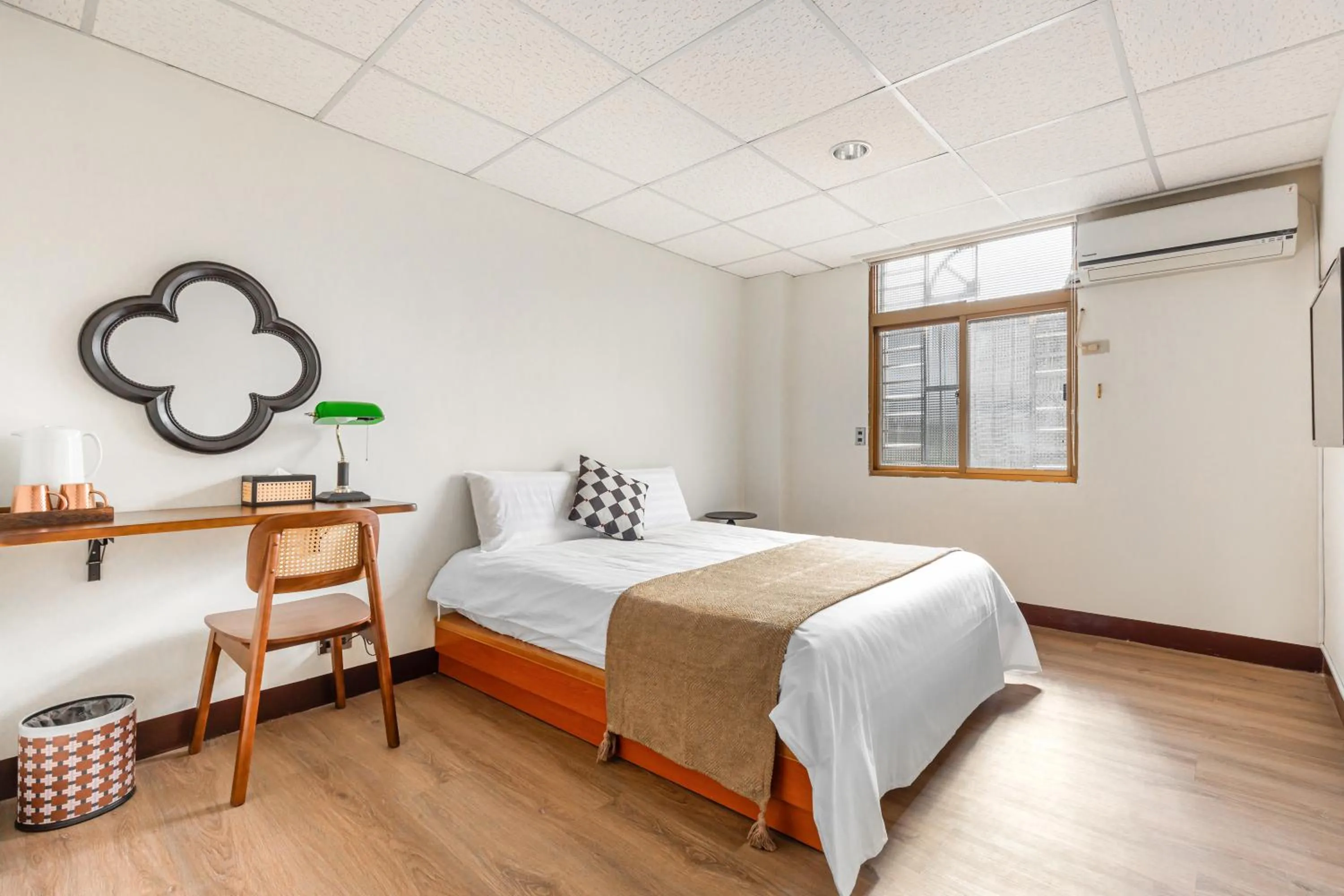 Bed in Jiufen Nostalgic Inn