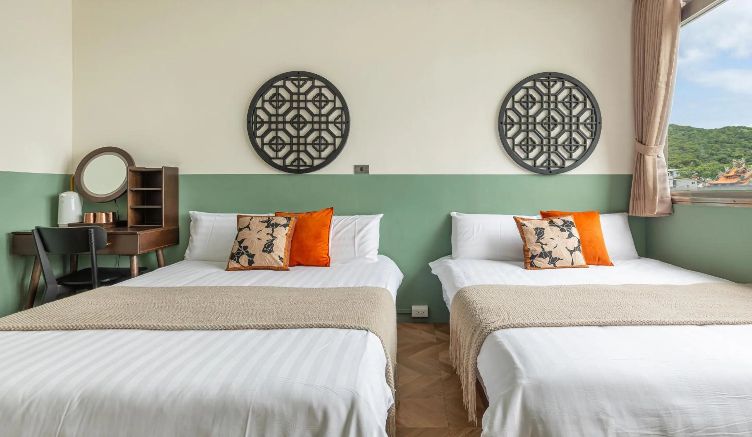 Photo of the whole room, Bed in Jiufen Nostalgic Inn