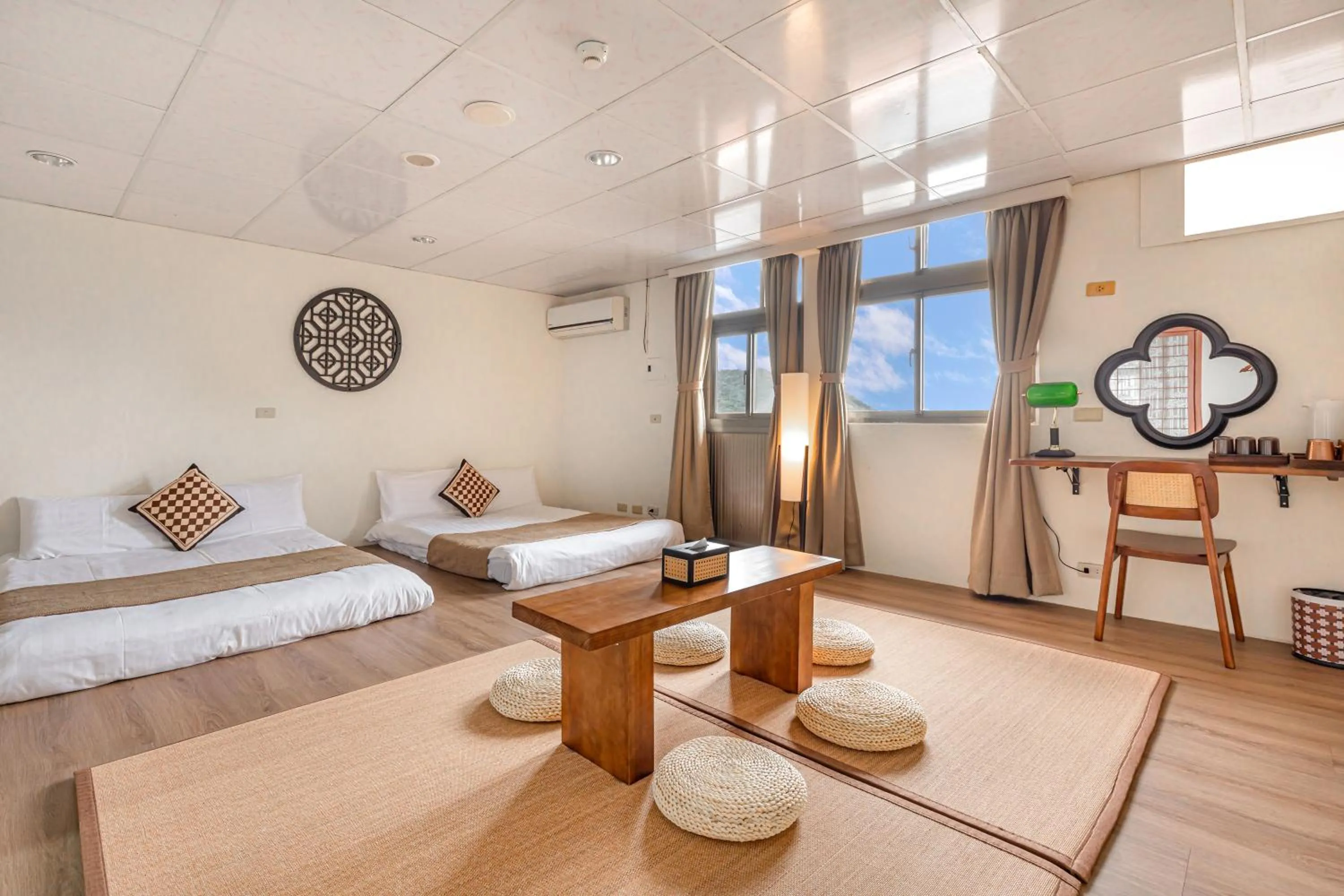 Bed in Jiufen Nostalgic Inn