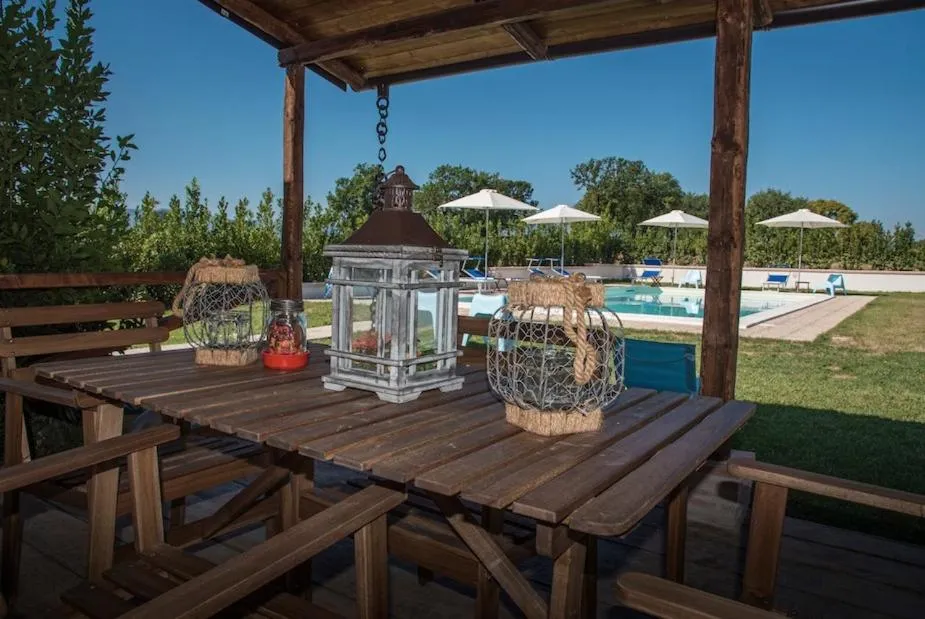 Swimming pool in B&B Colle Cucchiara