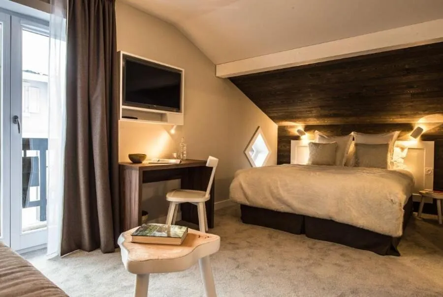 Bedroom in Chalet hôtel le Whymper