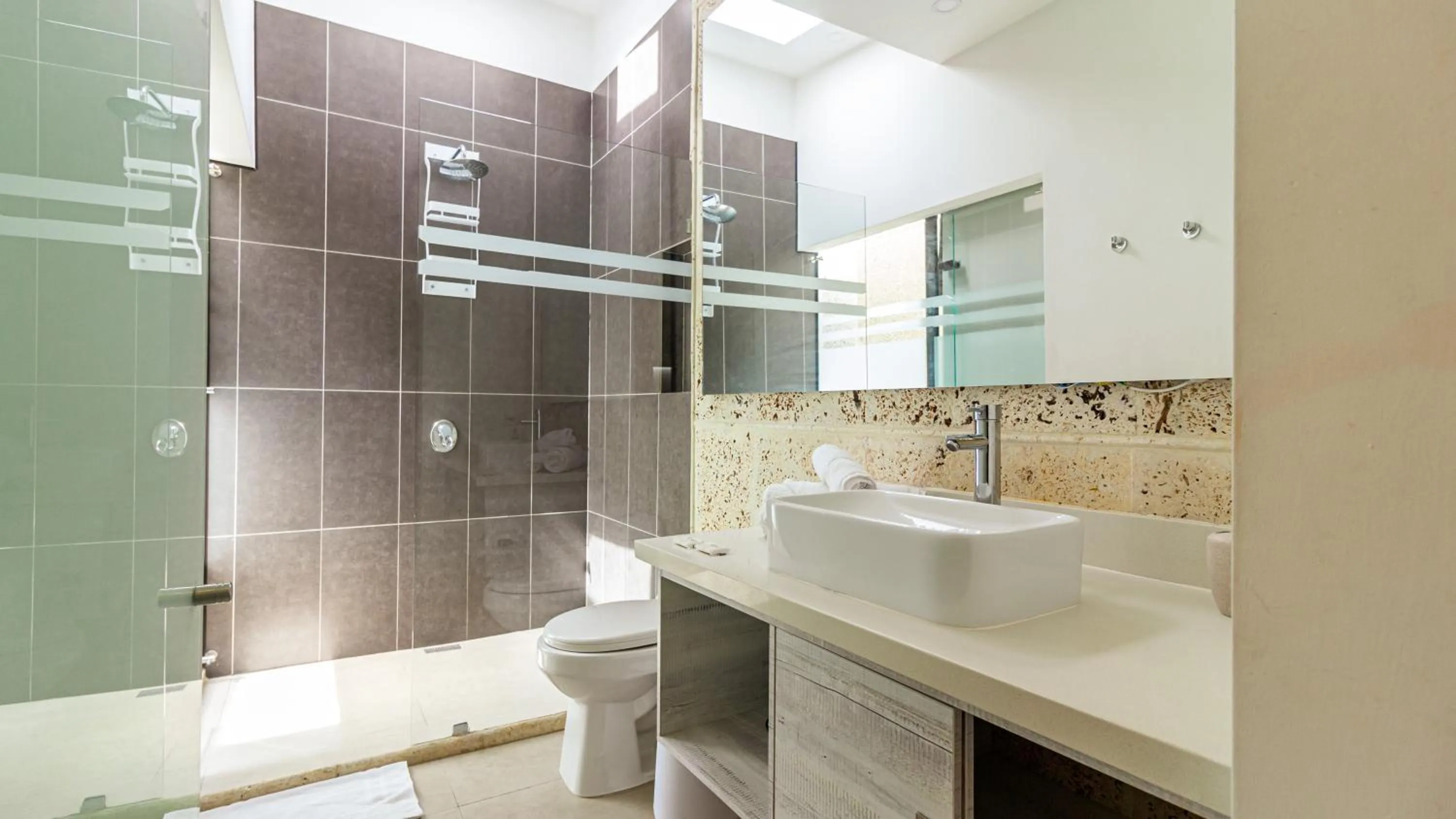 Bathroom in Cartagena Suites de Manga