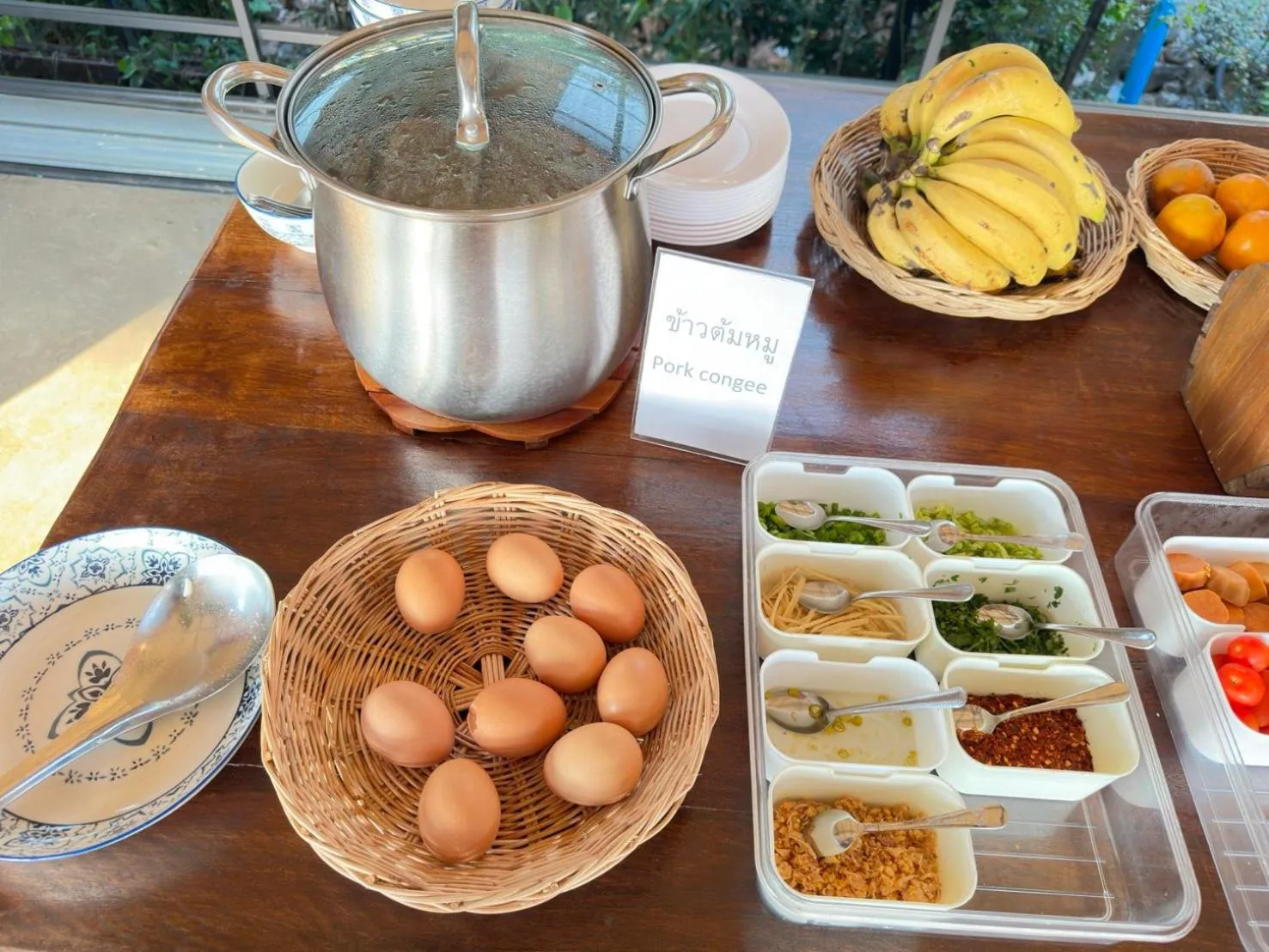 Food and drinks in Oasis Phamee