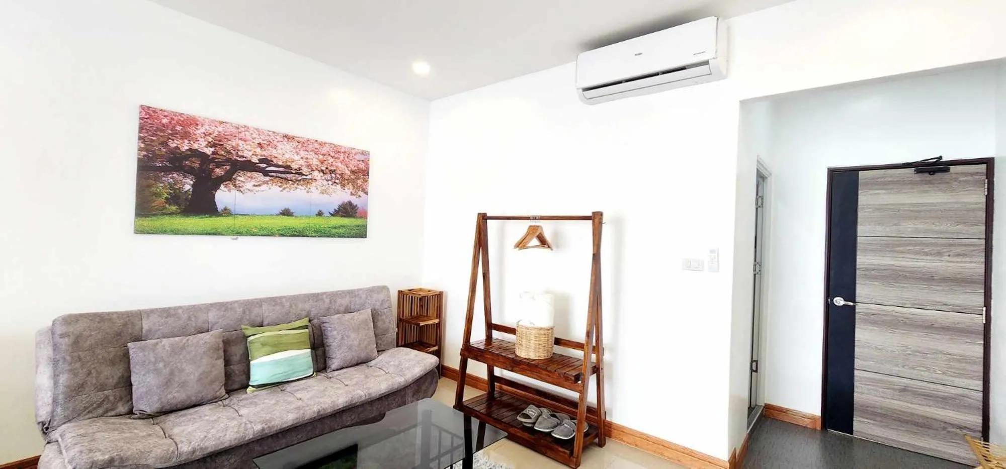 Seating area in Oasis Phamee