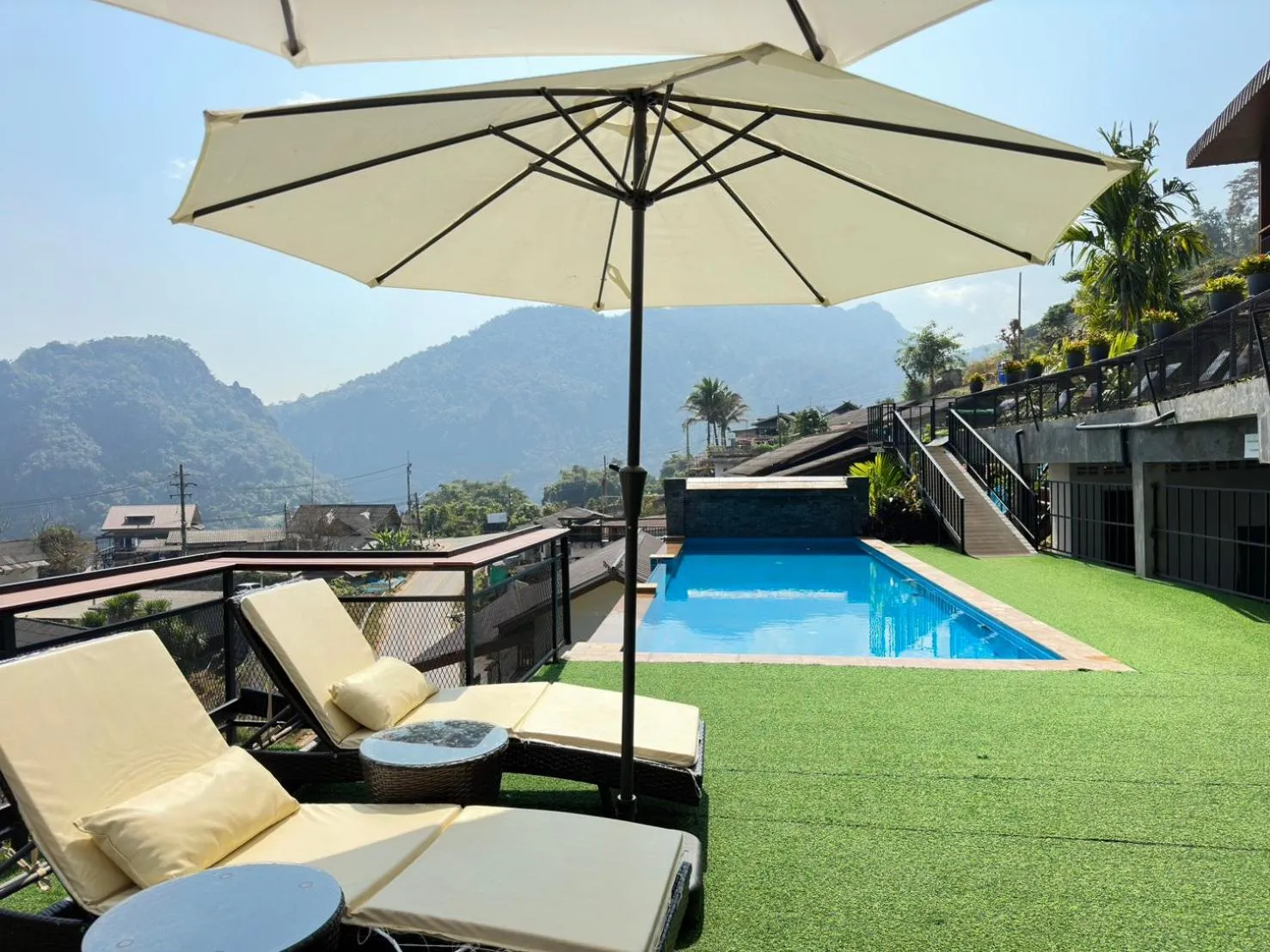 Patio in Oasis Phamee