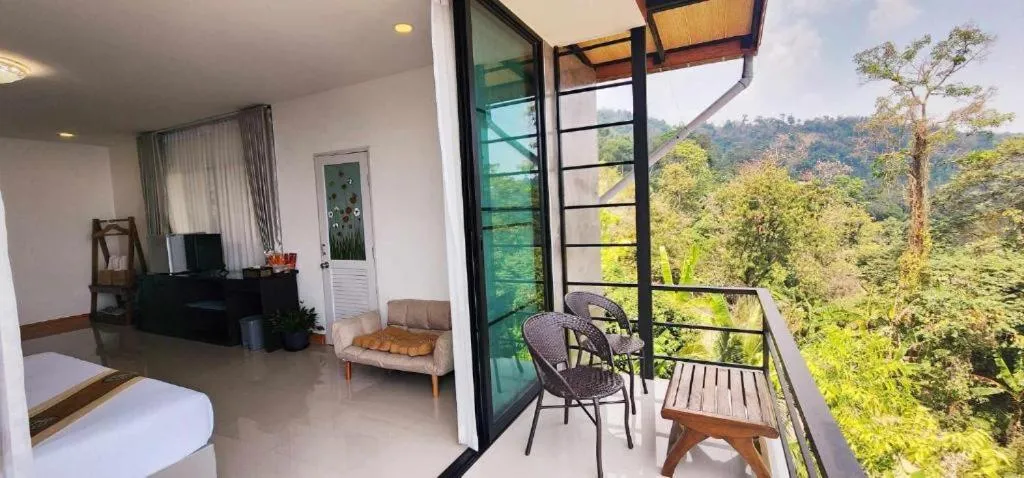 Balcony/Terrace in Oasis Phamee