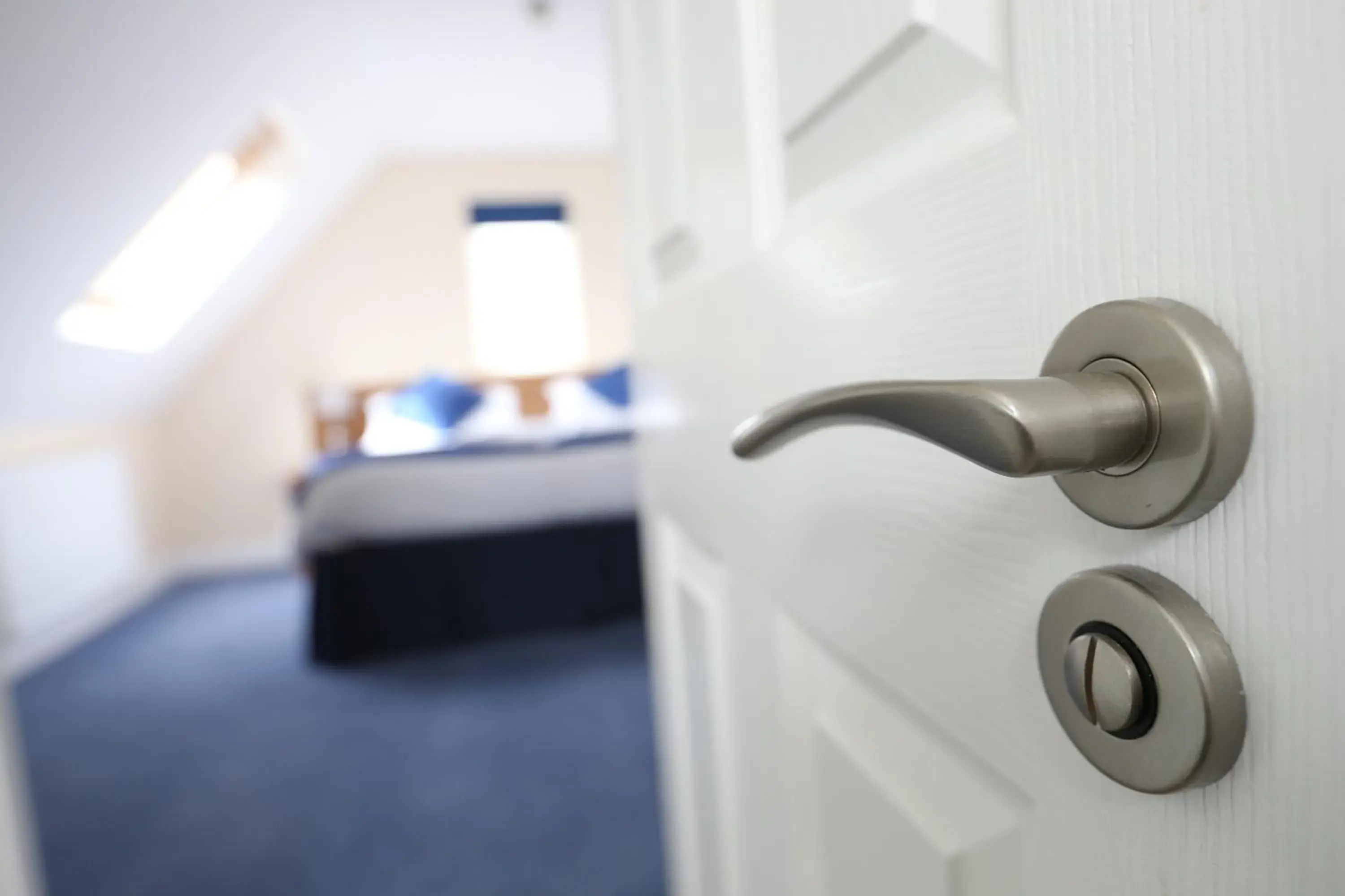 Deluxe Double or Twin Room in Corner House Hotel Gatwick with bookable Holiday parking Deluxe Double or Twin Room in Corner House Hotel Gatwick with bookable Holiday parking