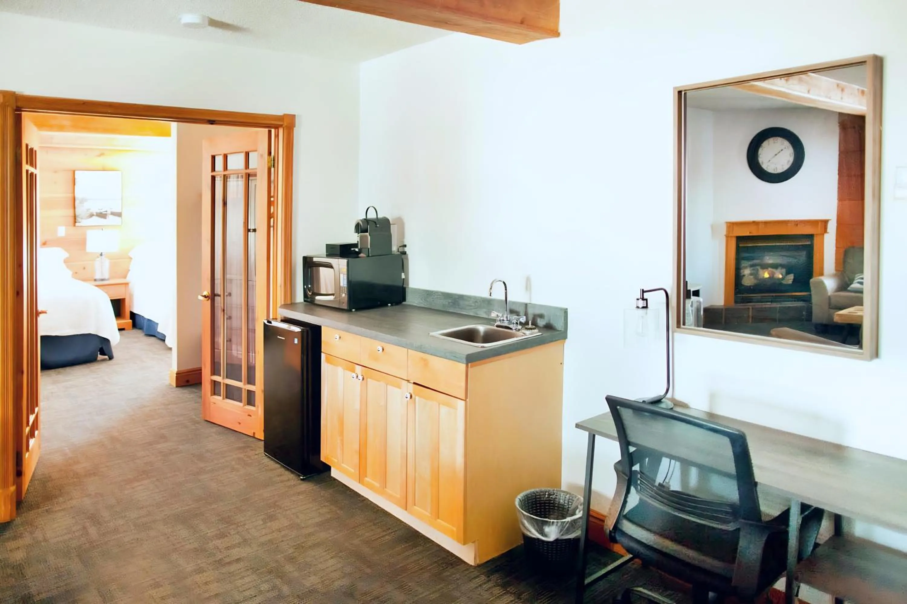 Kitchen or kitchenette in Terrace Suites