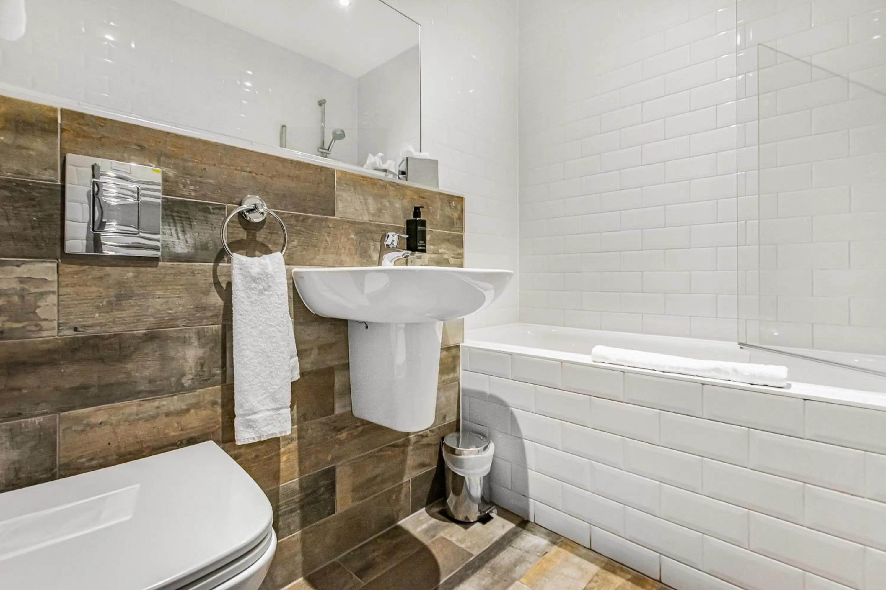 Bathroom in The Ainscow Hotel