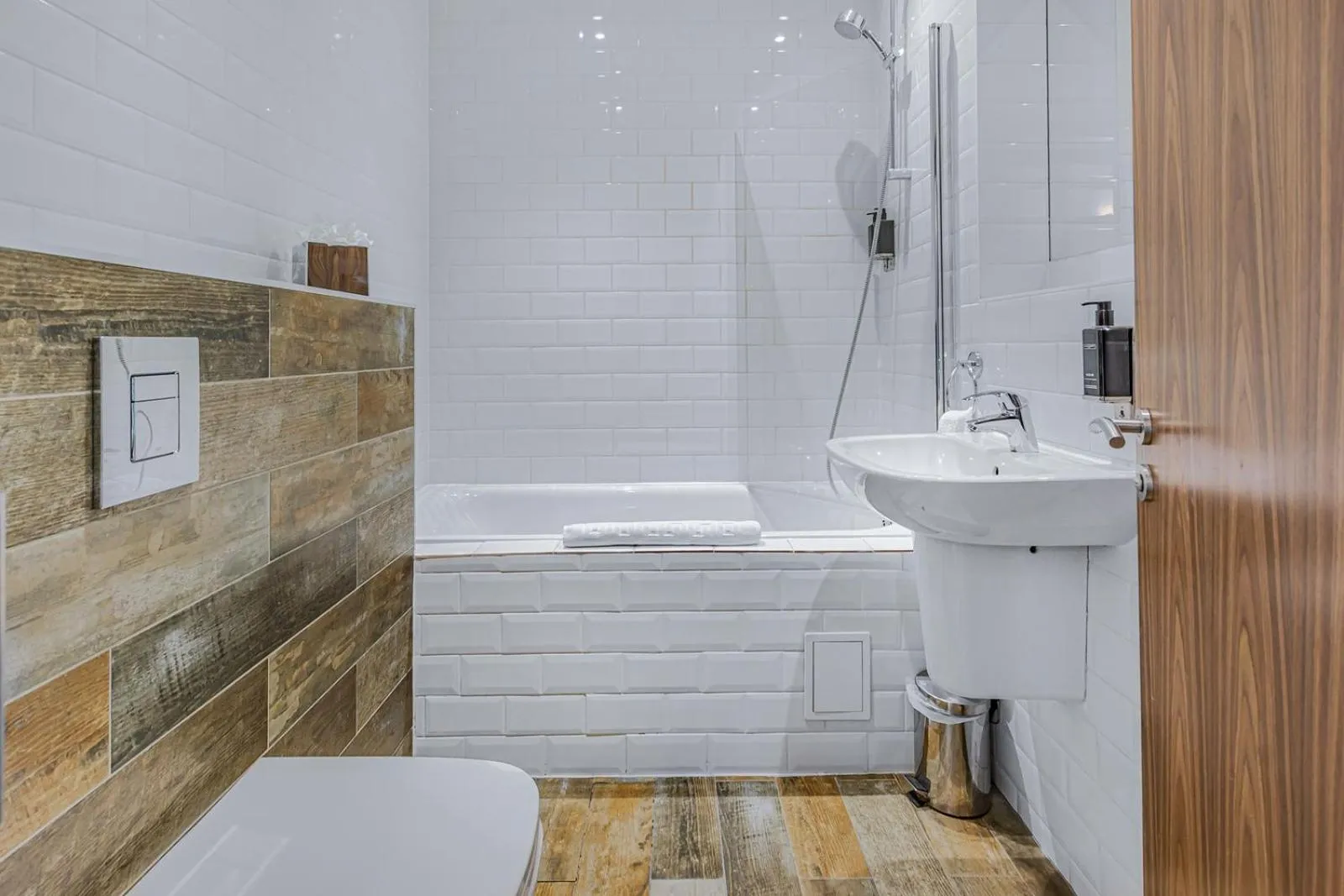 Bathroom in The Ainscow Hotel