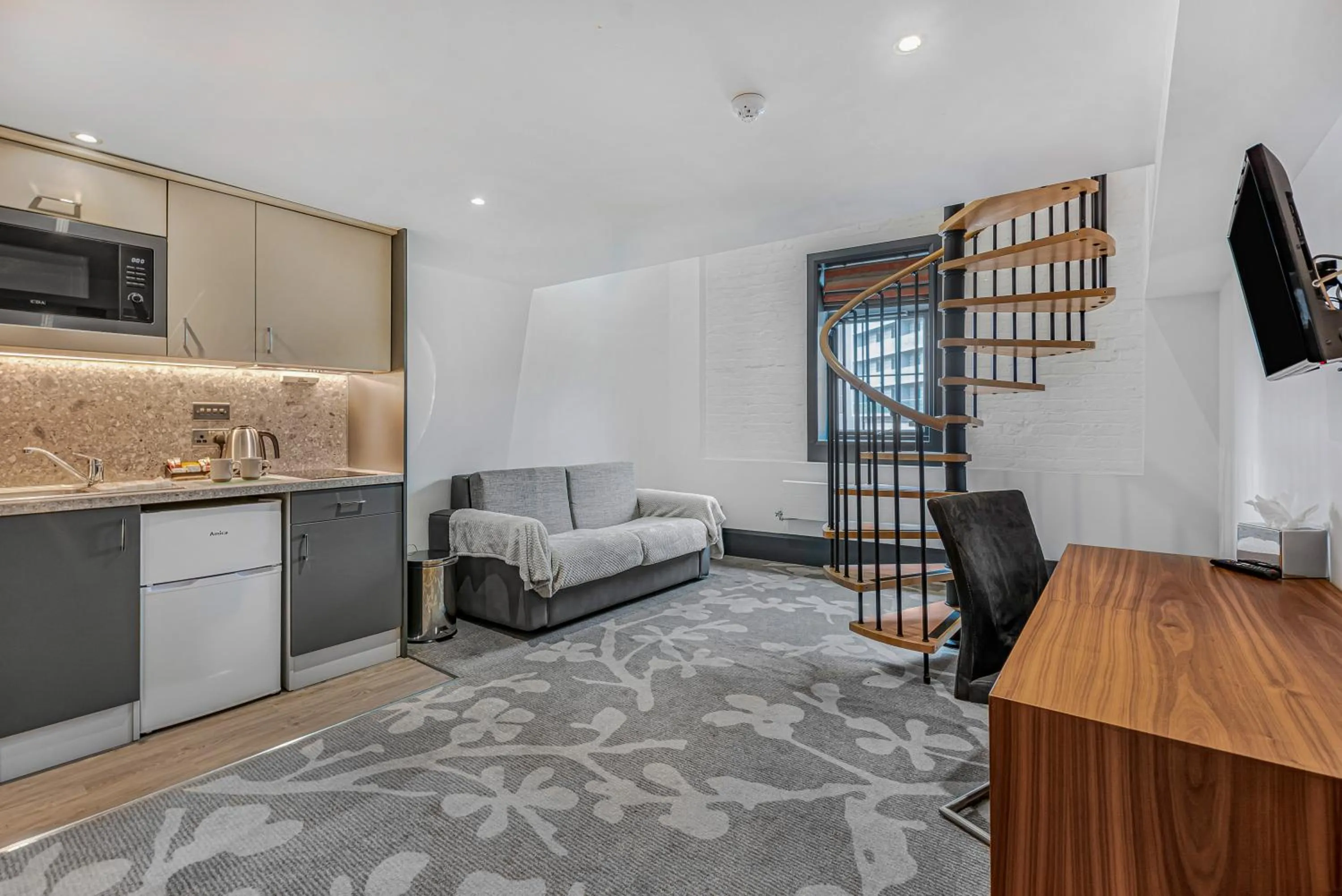 Kitchen or kitchenette in The Ainscow Hotel