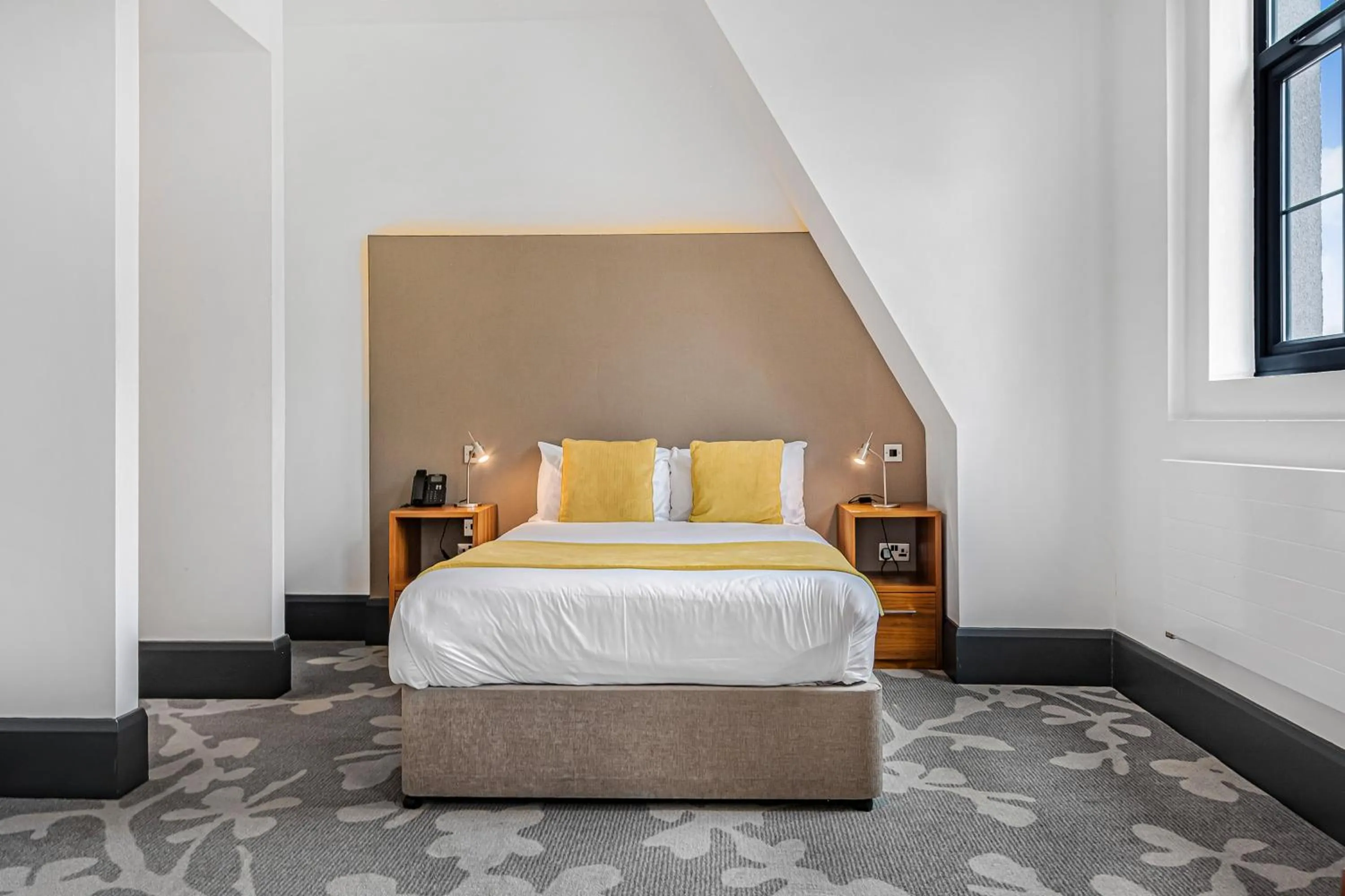 Bedroom, Bed in The Ainscow Hotel