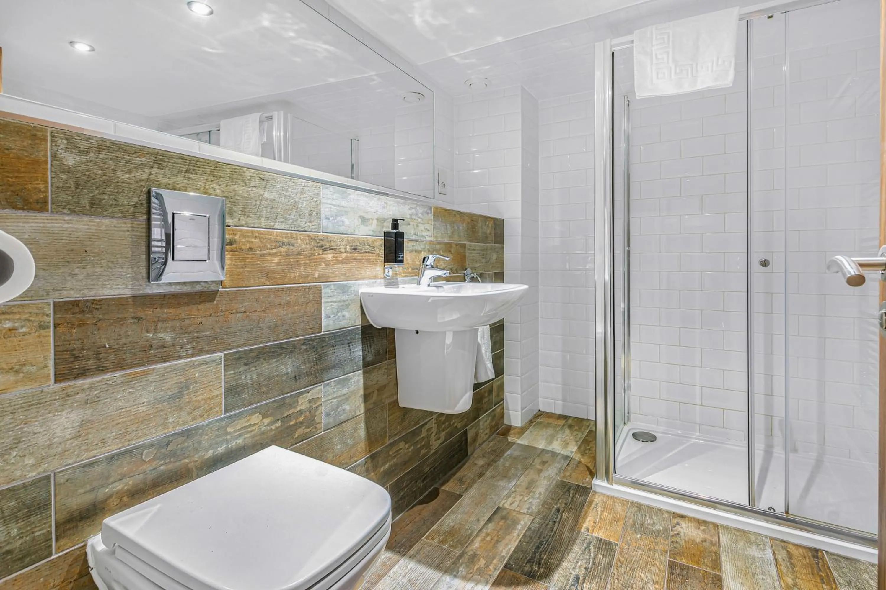 Bathroom in The Ainscow Hotel