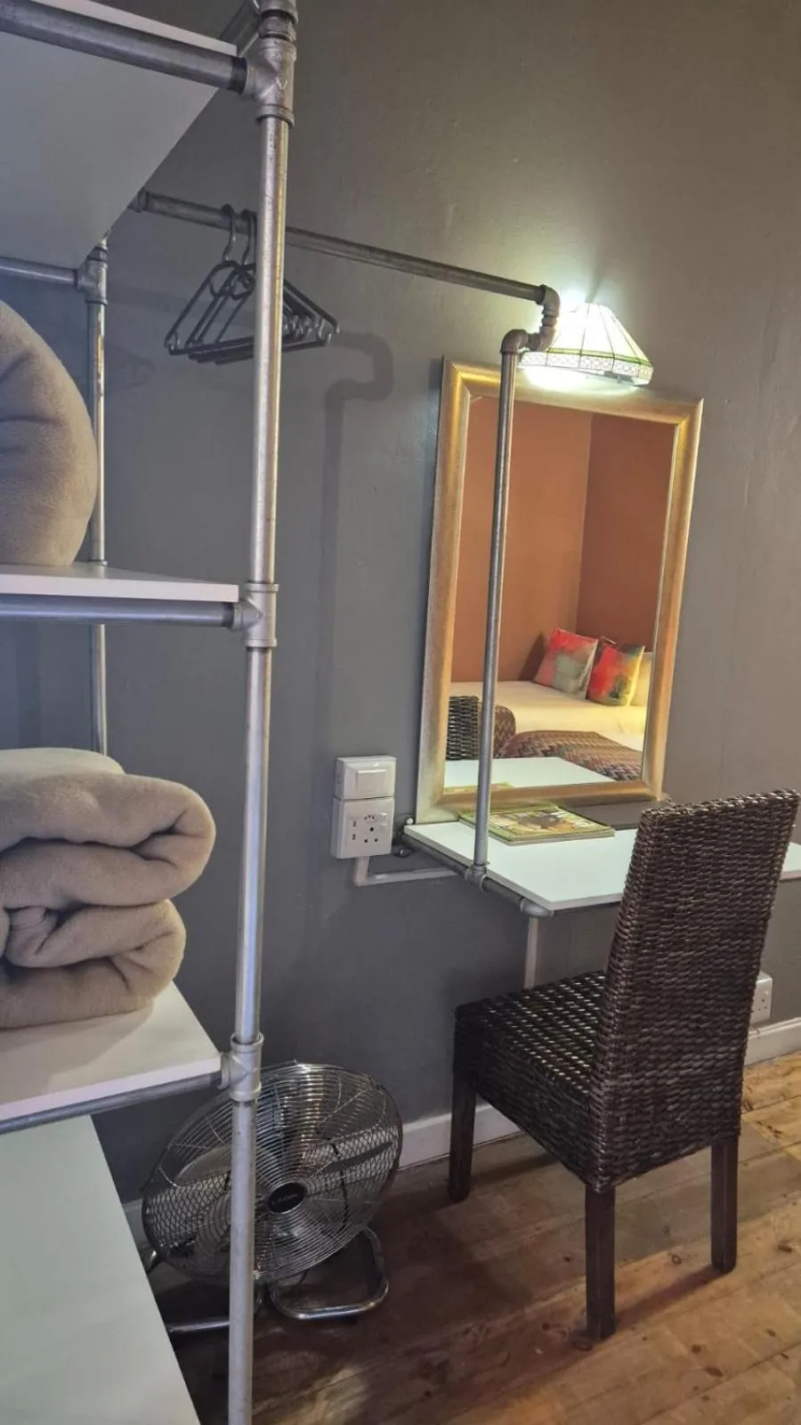 Bed in 44 on Ennis Guest Lodge and Restaurant -