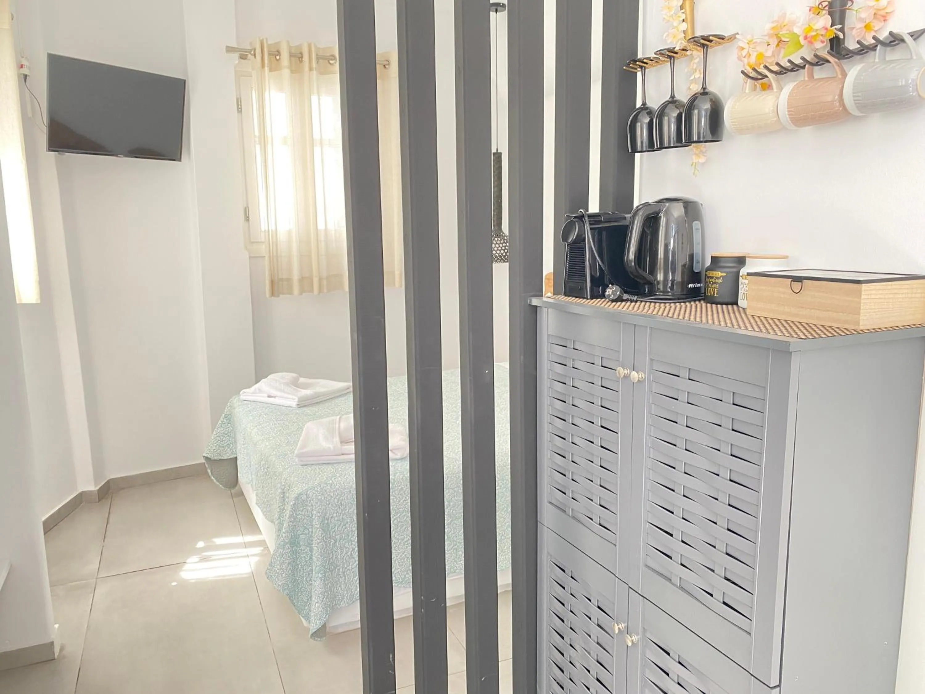 Bedroom, Bed in Casa Centro Suites Mykonos