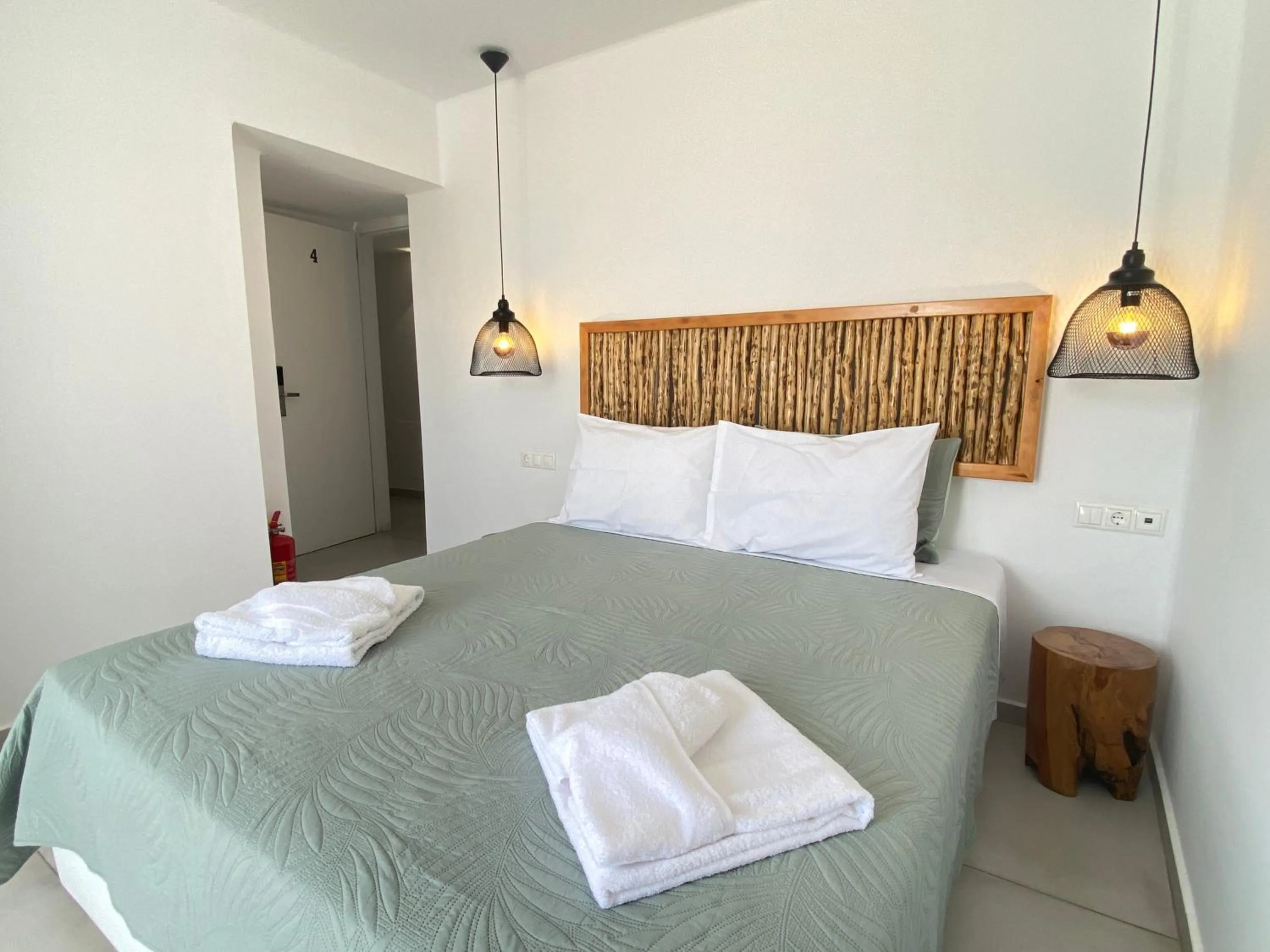 Bed in Casa Centro Suites Mykonos