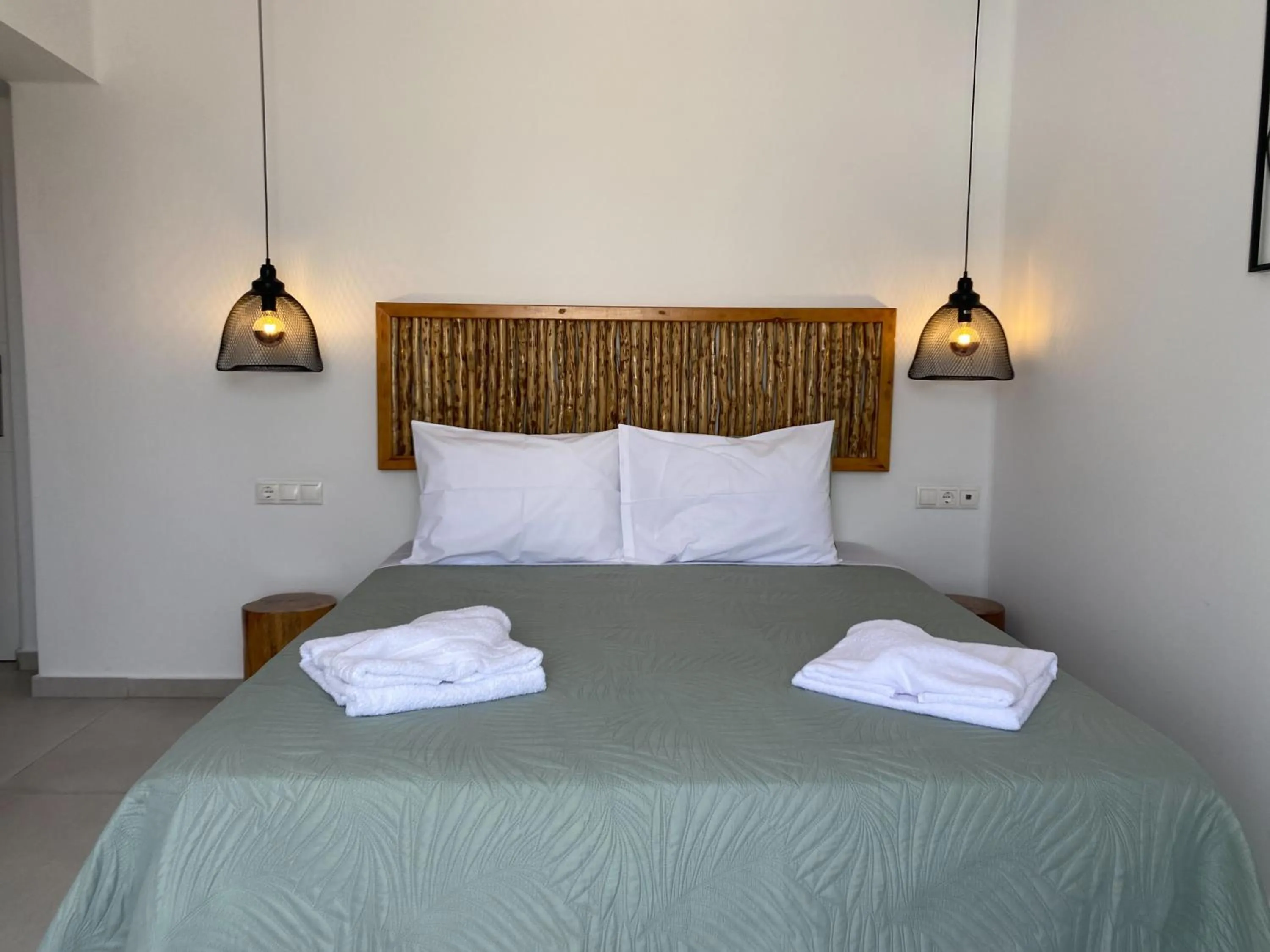 Bedroom, Bed in Casa Centro Suites Mykonos